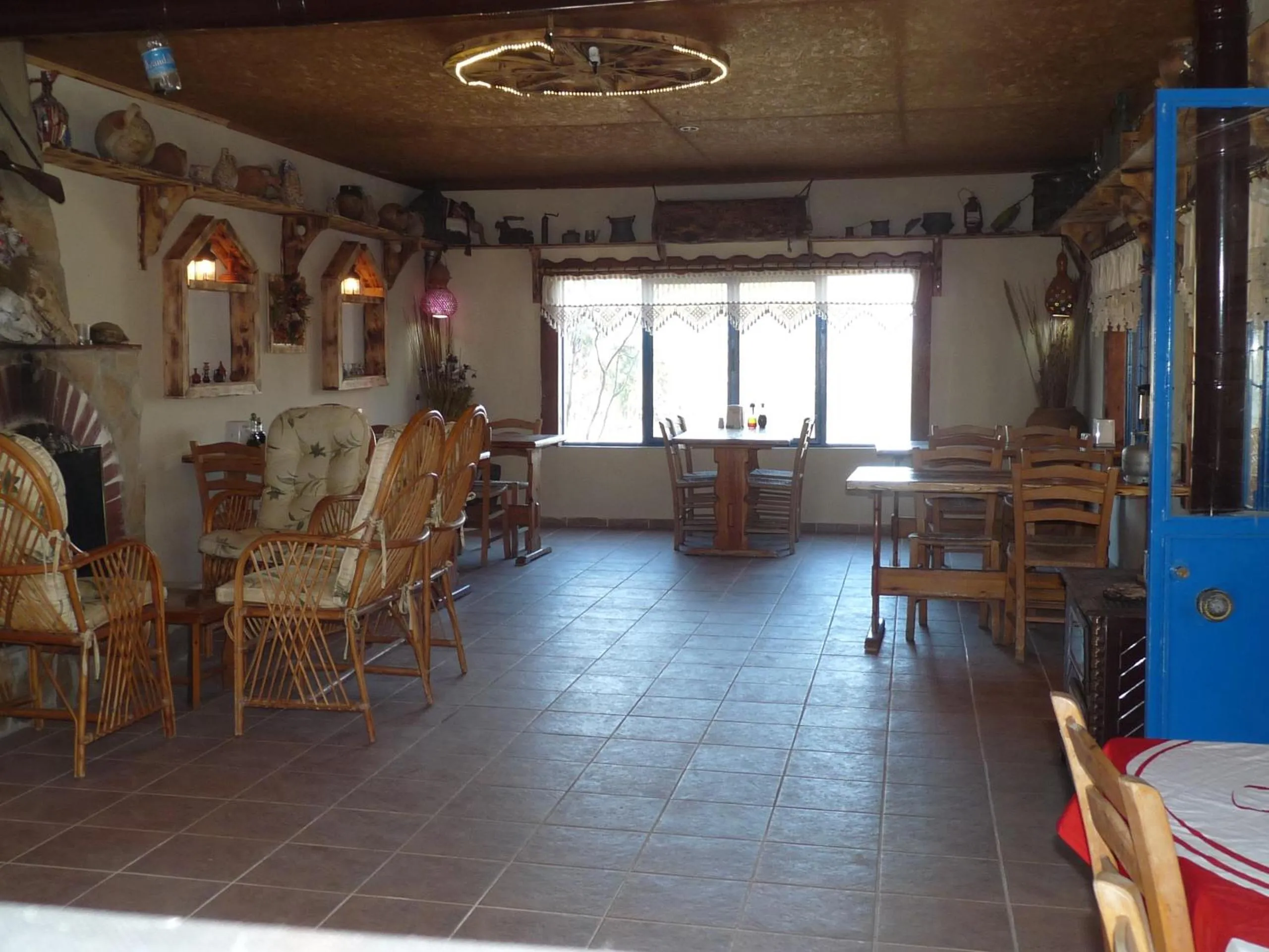 Restaurant/places to eat in Selenes Pansiyon