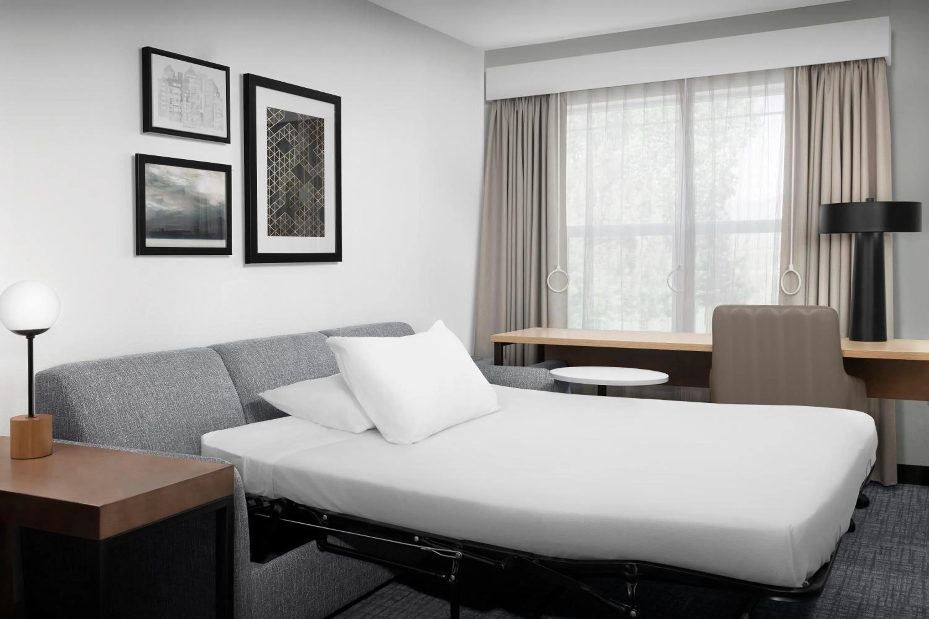 Living room, Bed in Residence Inn Bozeman