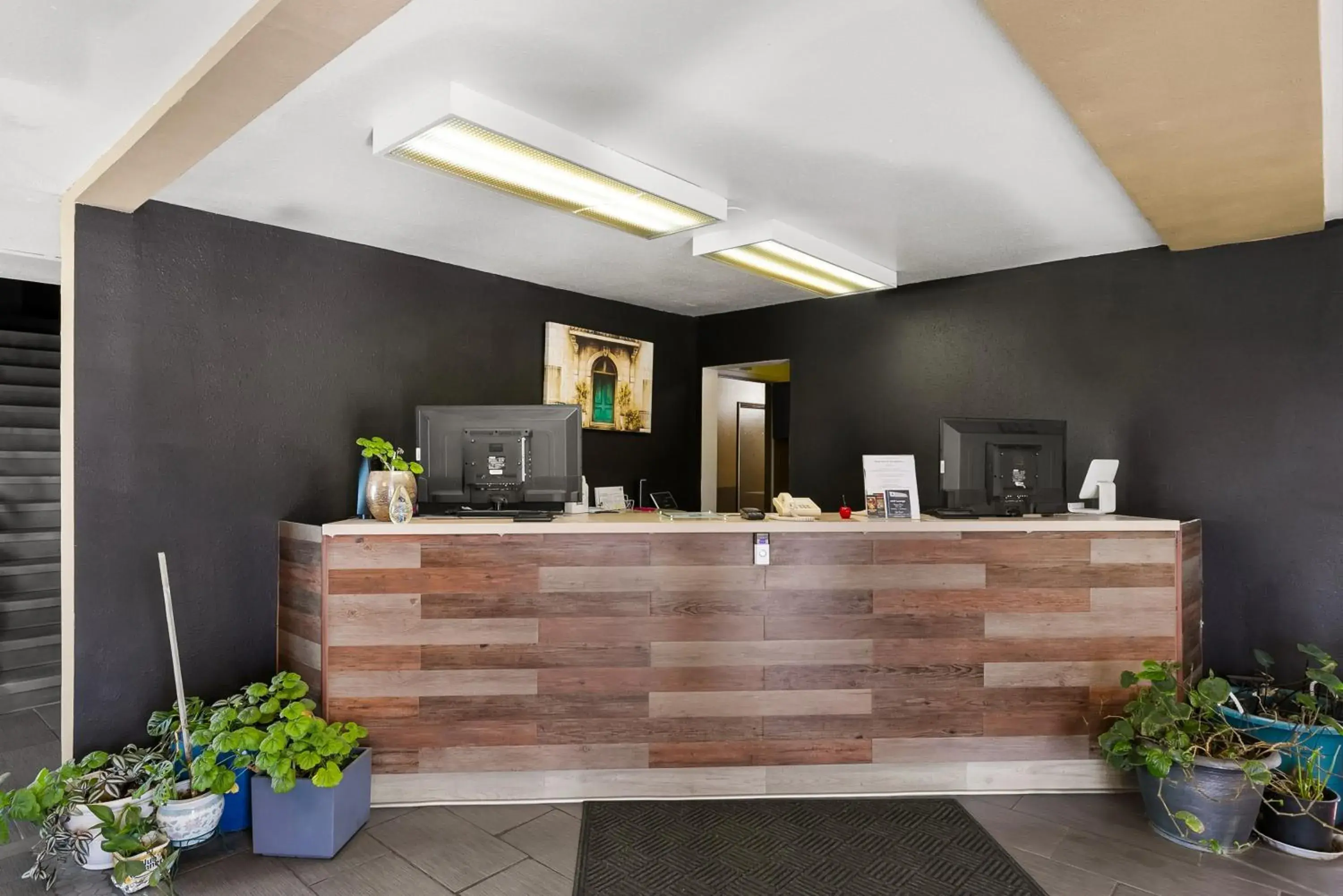 Lobby or reception in Americas Best Value Inn - Lincoln Airport Lobby or reception in Americas Best Value Inn - Lincoln Airport