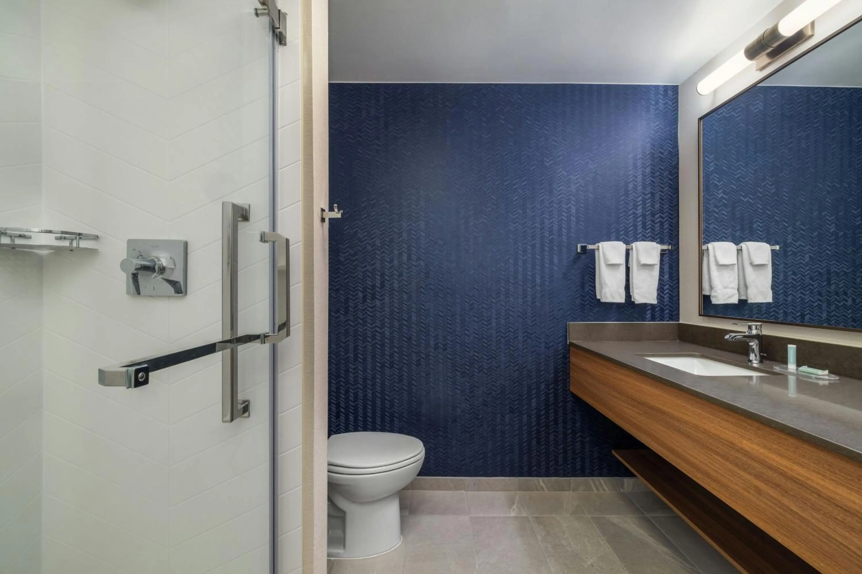 Bathroom in Fairfield Inn & Suites by Marriott Cumberland