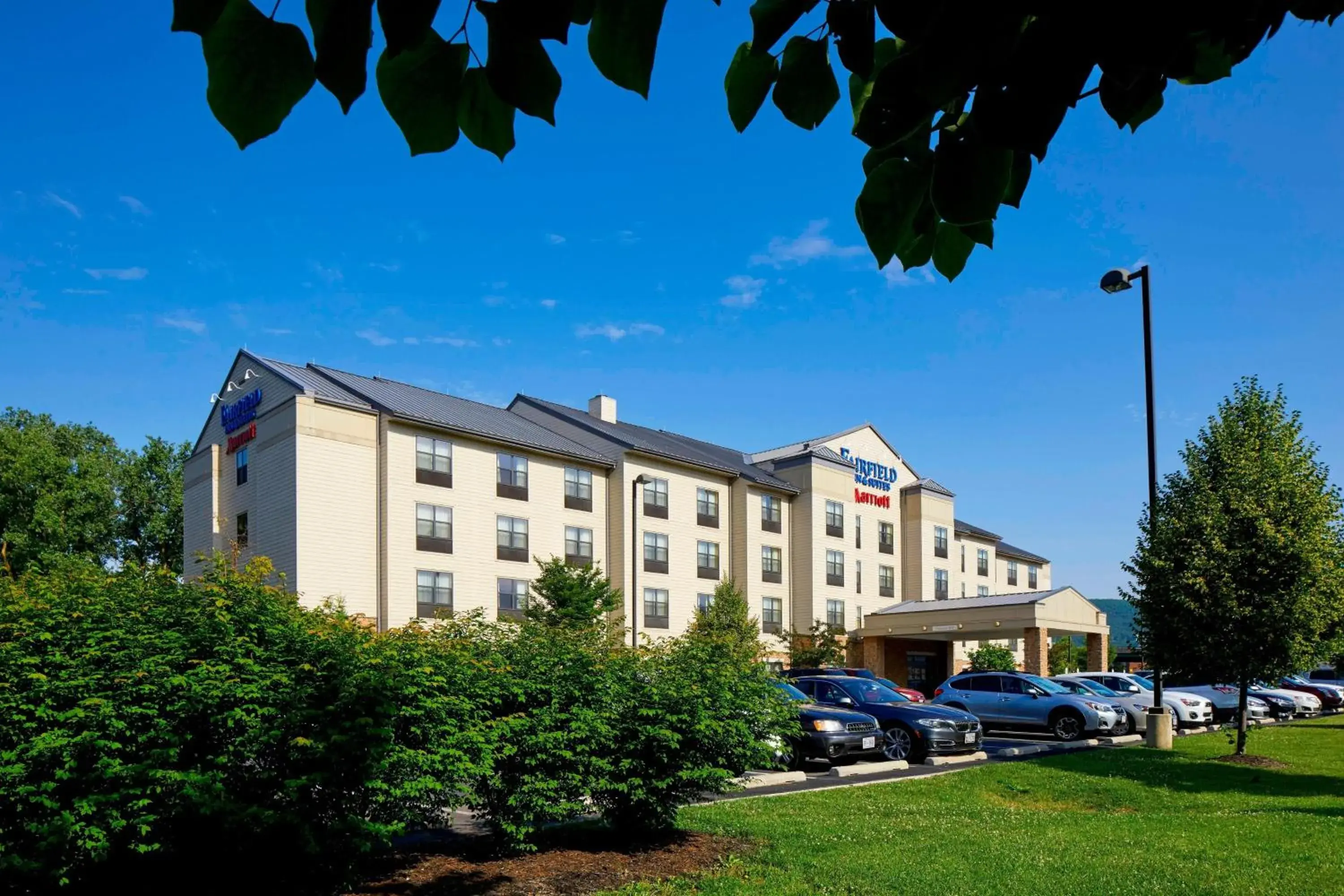 Property building in Fairfield Inn & Suites by Marriott Cumberland Property building in Fairfield Inn & Suites by Marriott Cumberland