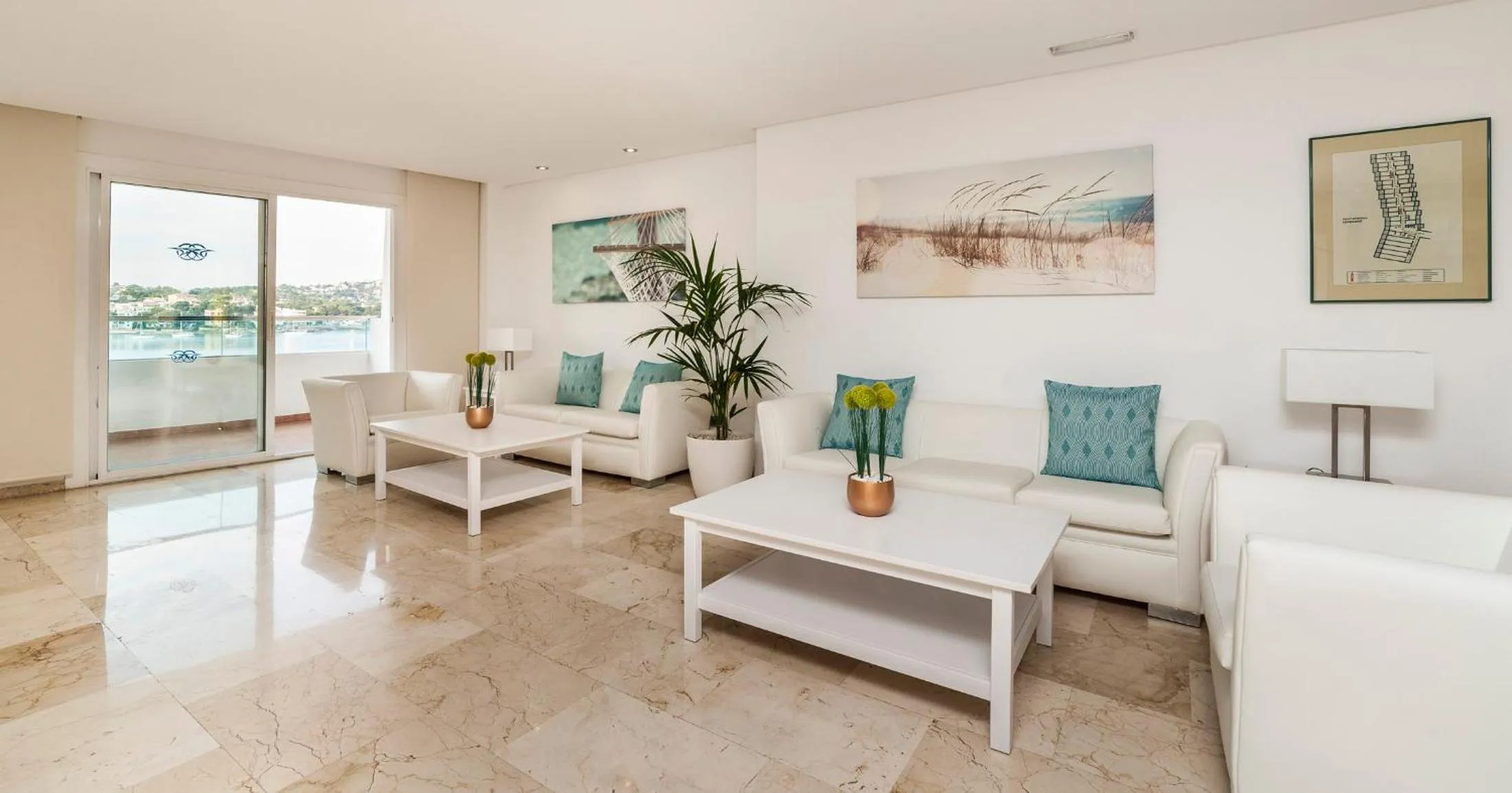 Lobby or reception in Globales Verdemar