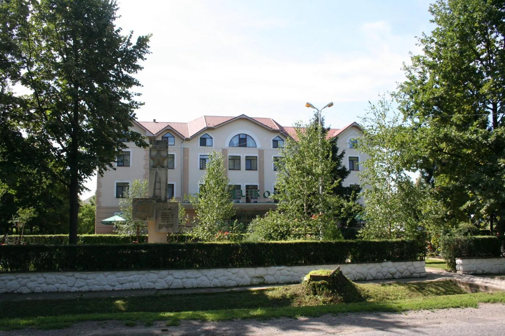 Property building in Hotel Helikon