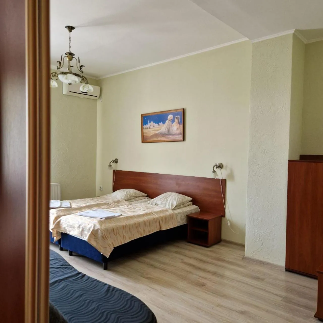 Bed in Hotel Helikon