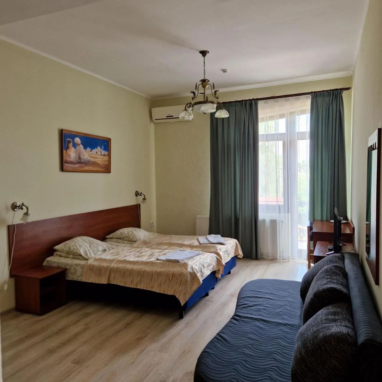 Bed in Hotel Helikon