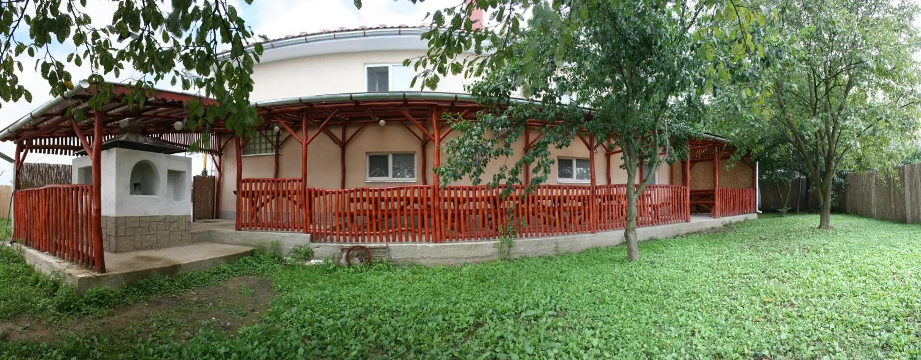 Property building in Hotel Helikon