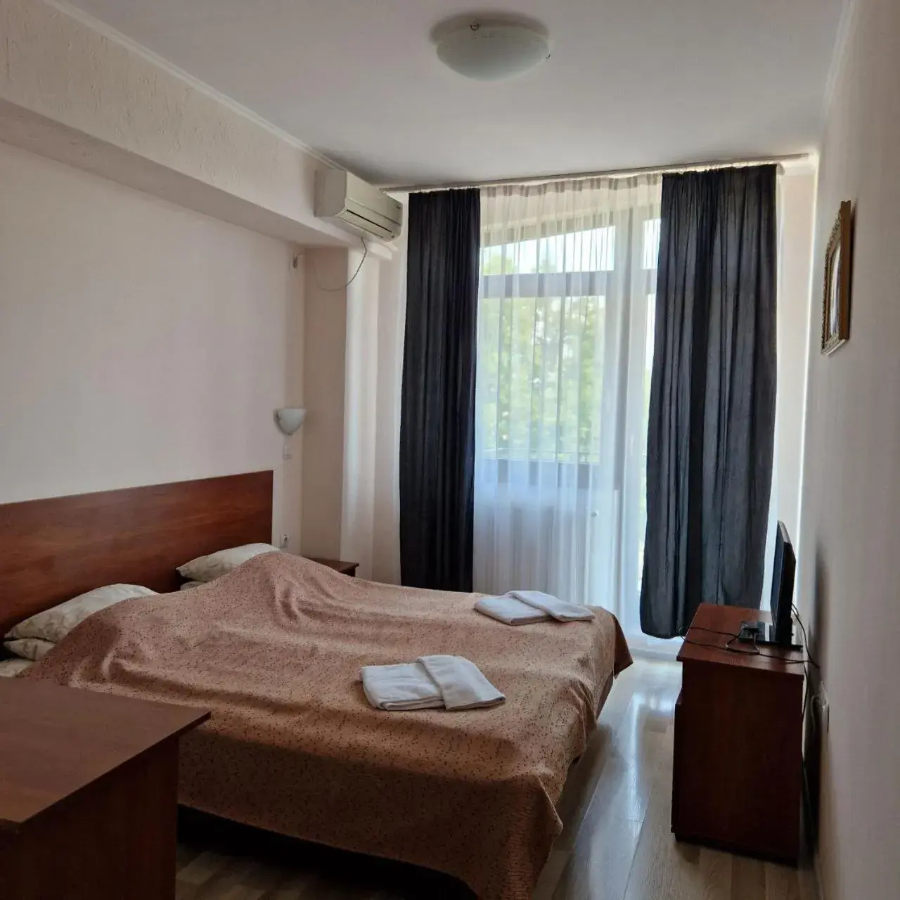 Standard Double Room in Hotel Helikon Standard Double Room in Hotel Helikon