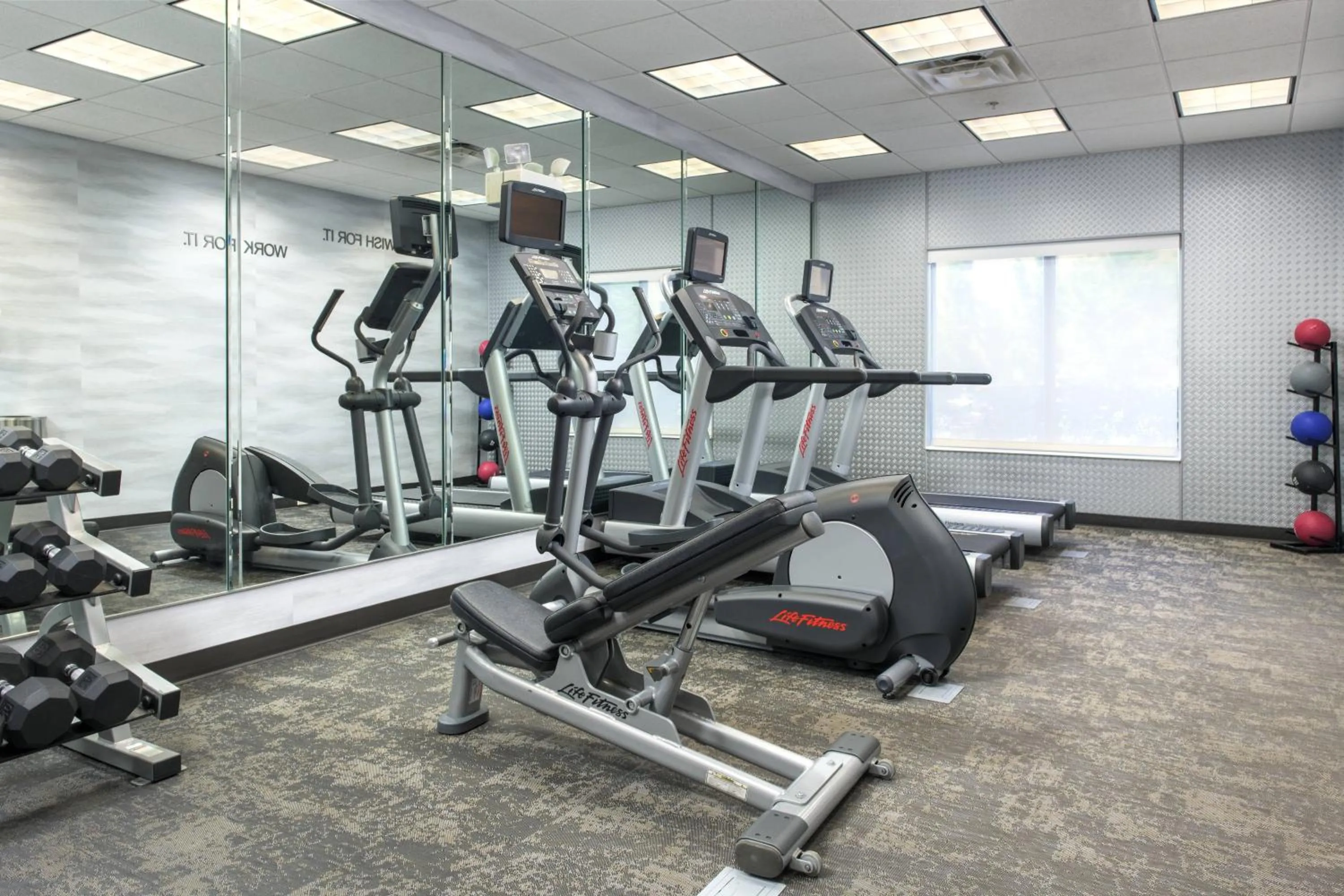 Fitness centre/facilities in Fairfield Inn & Suites Chattanooga I-24/Lookout Mountain