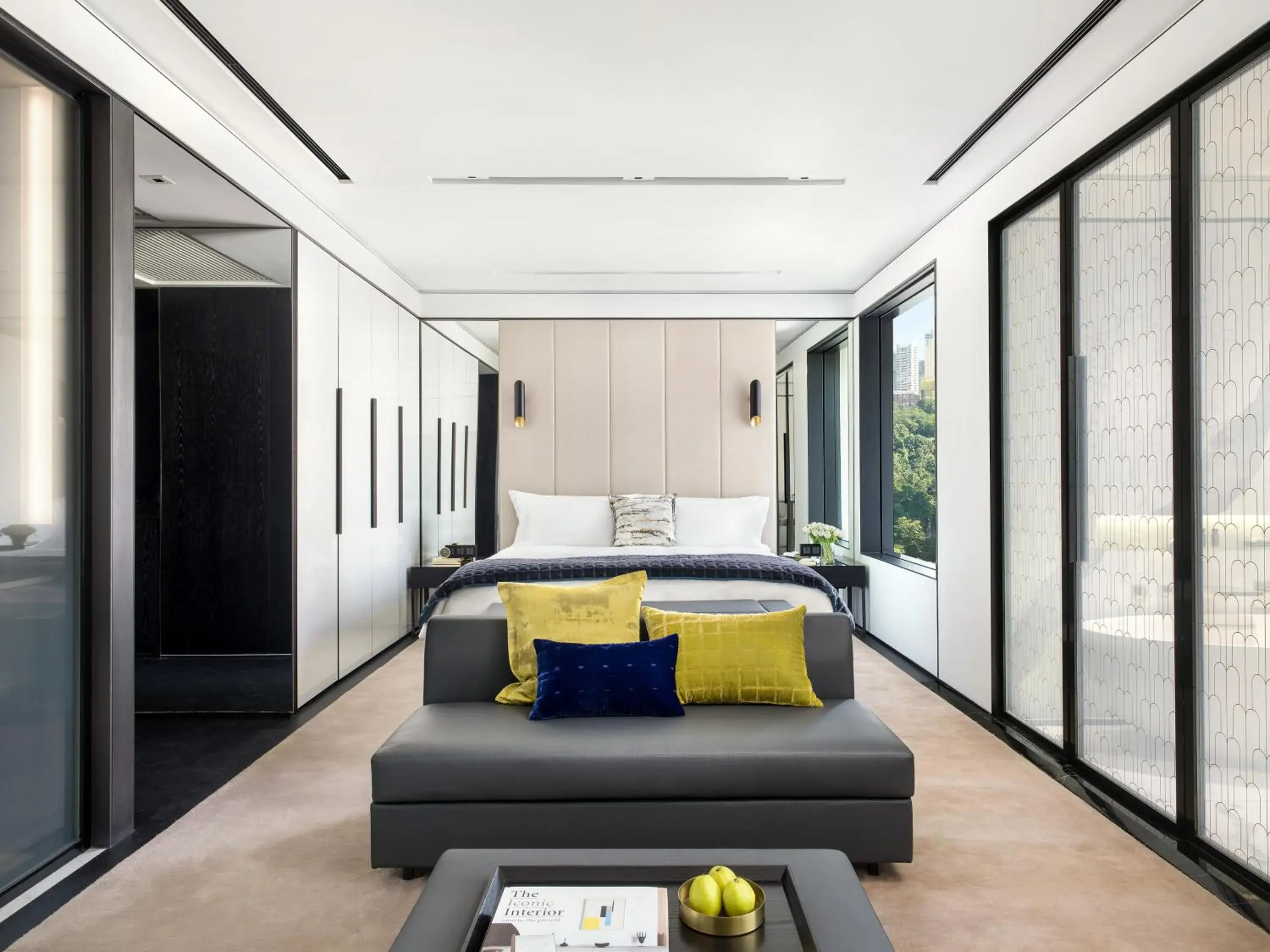 Bed in The Murray, Hong Kong, a Niccolo Hotel Bed in The Murray, Hong Kong, a Niccolo Hotel