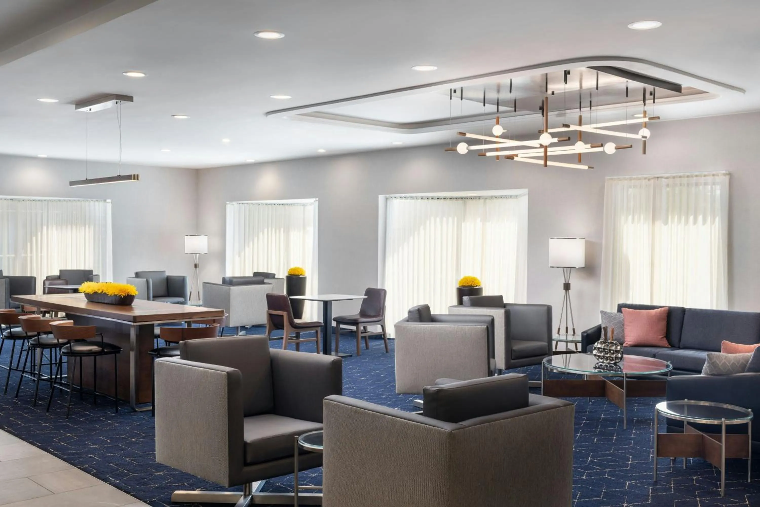 Lobby or reception in Courtyard Cleveland Beachwood