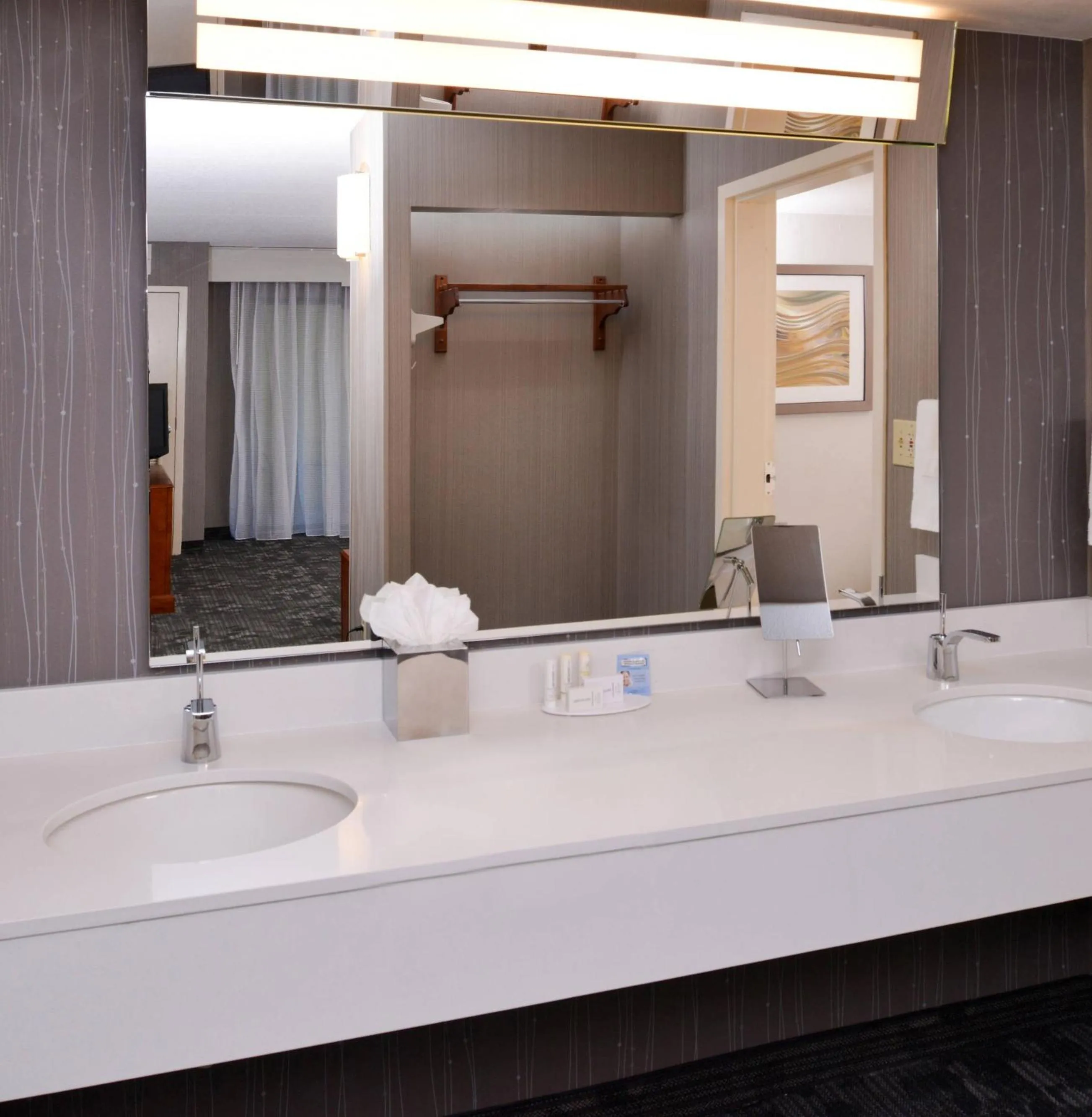 Bathroom in Courtyard by Marriott Charlotte Gastonia