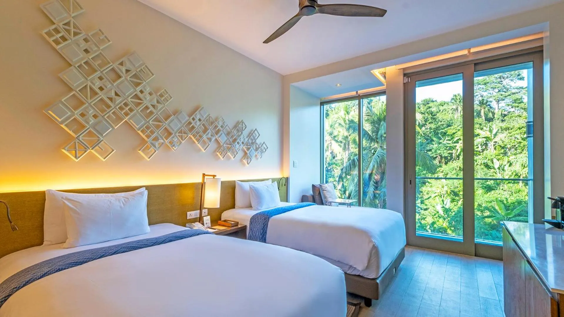 Bedroom, Bed in Crimson Resort and Spa Boracay