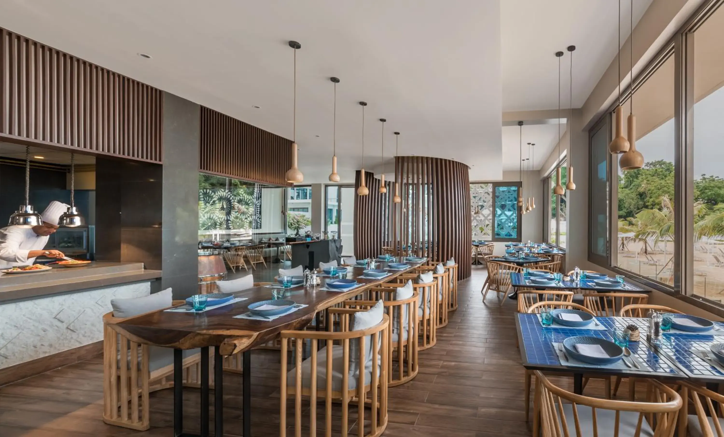 Restaurant/places to eat in Crimson Resort and Spa Boracay Restaurant/places to eat in Crimson Resort and Spa Boracay