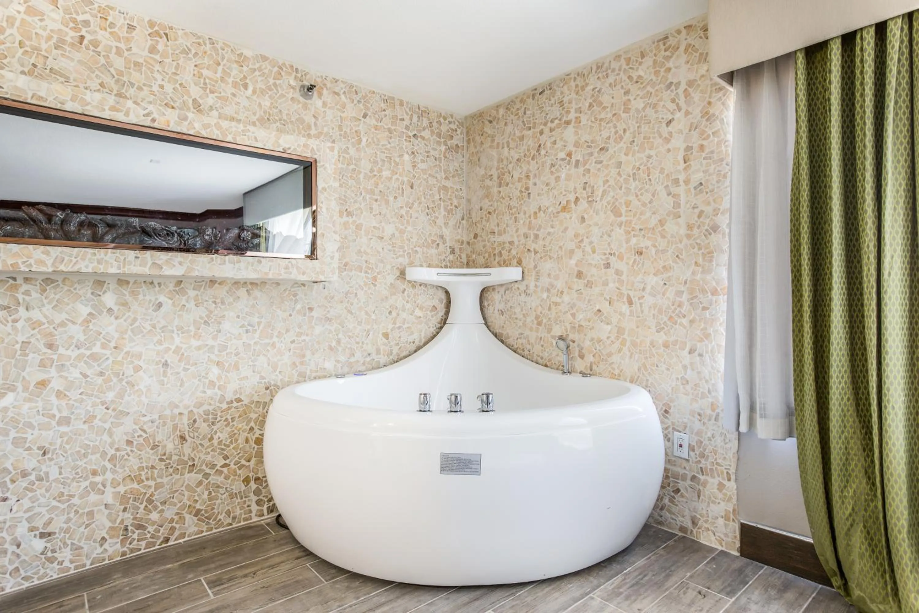 Bath in The Leo Collection Detroit, an Ascend Collection Hotel