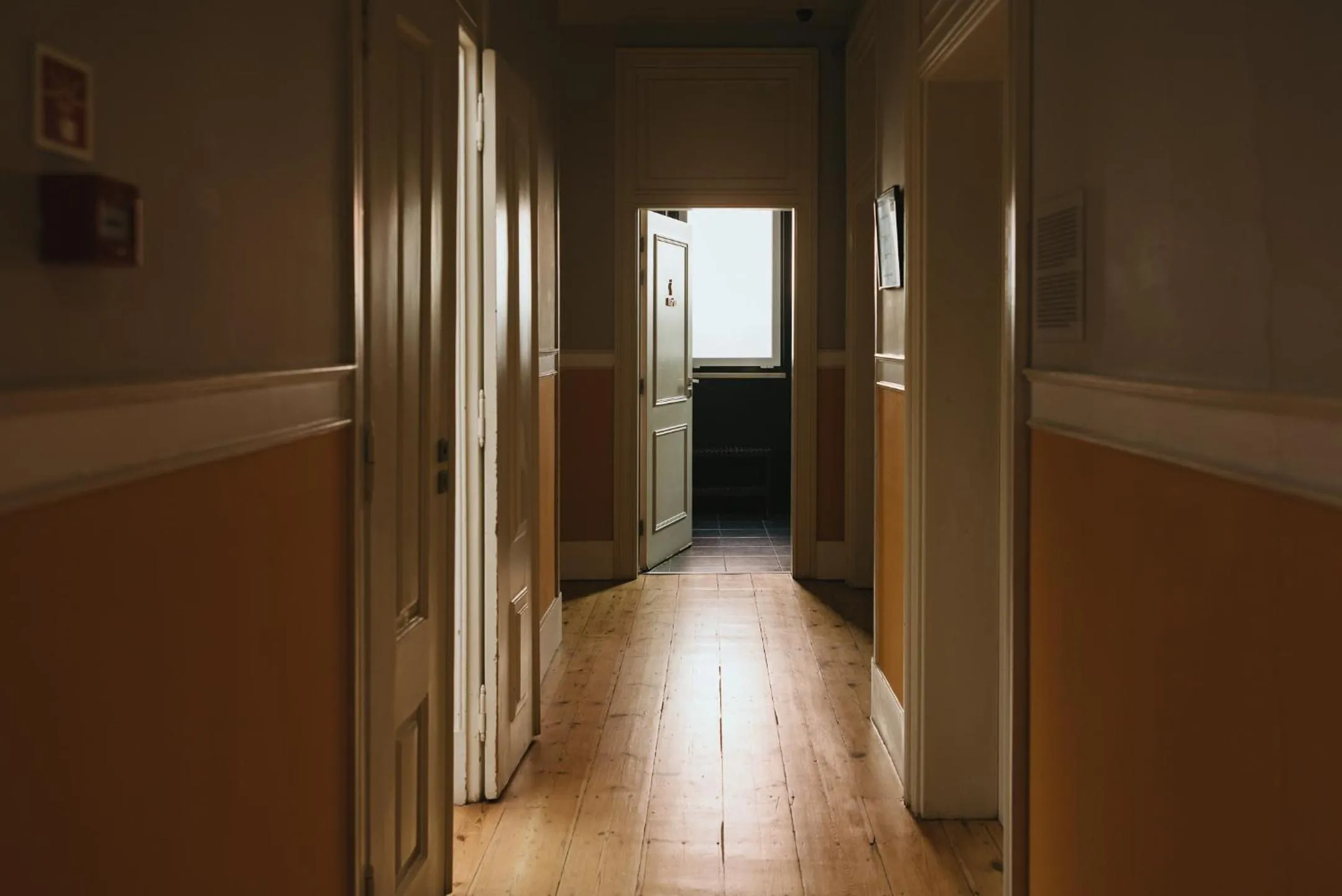 Property building in Lisb'on Hostel