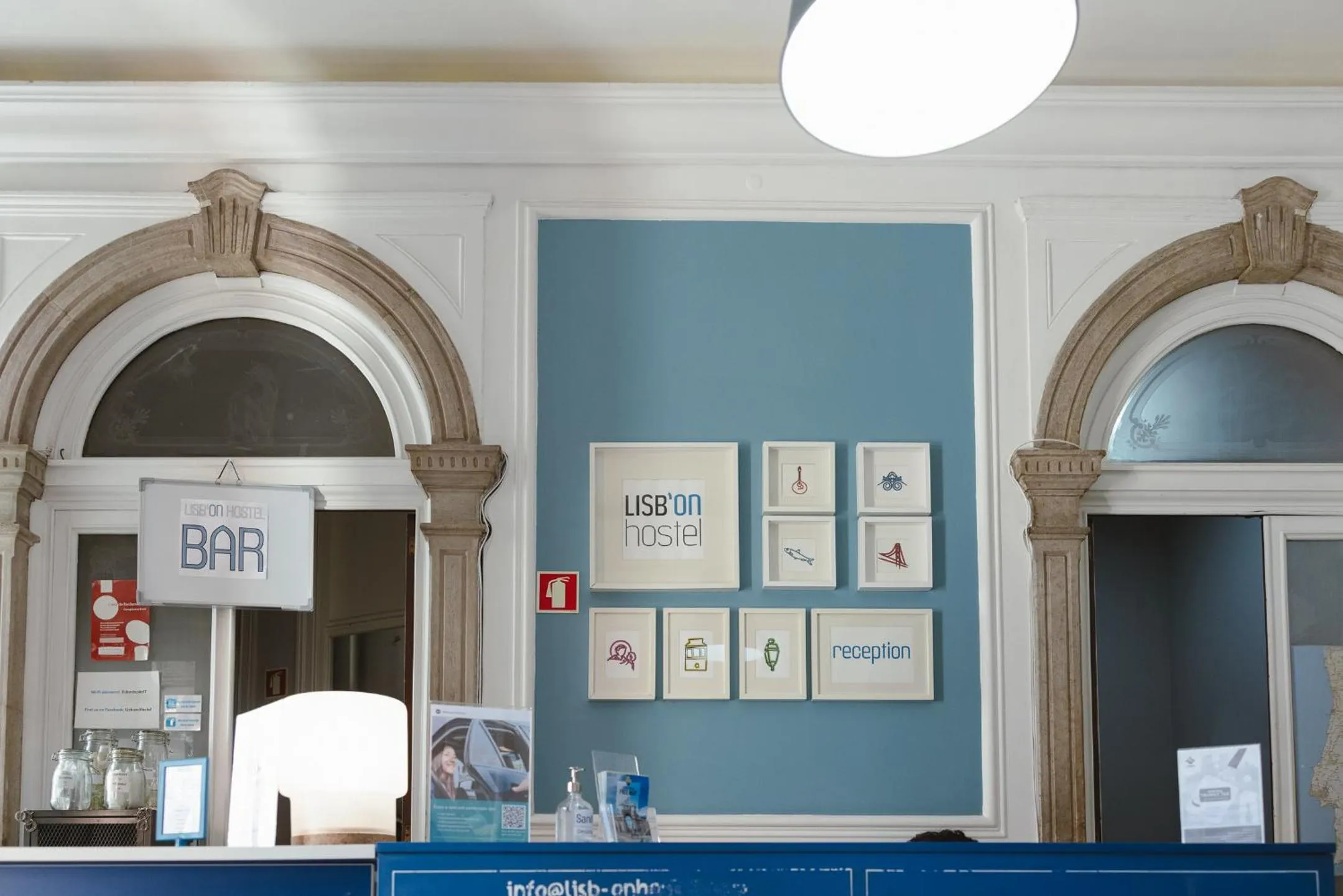 Lobby or reception in Lisb'on Hostel