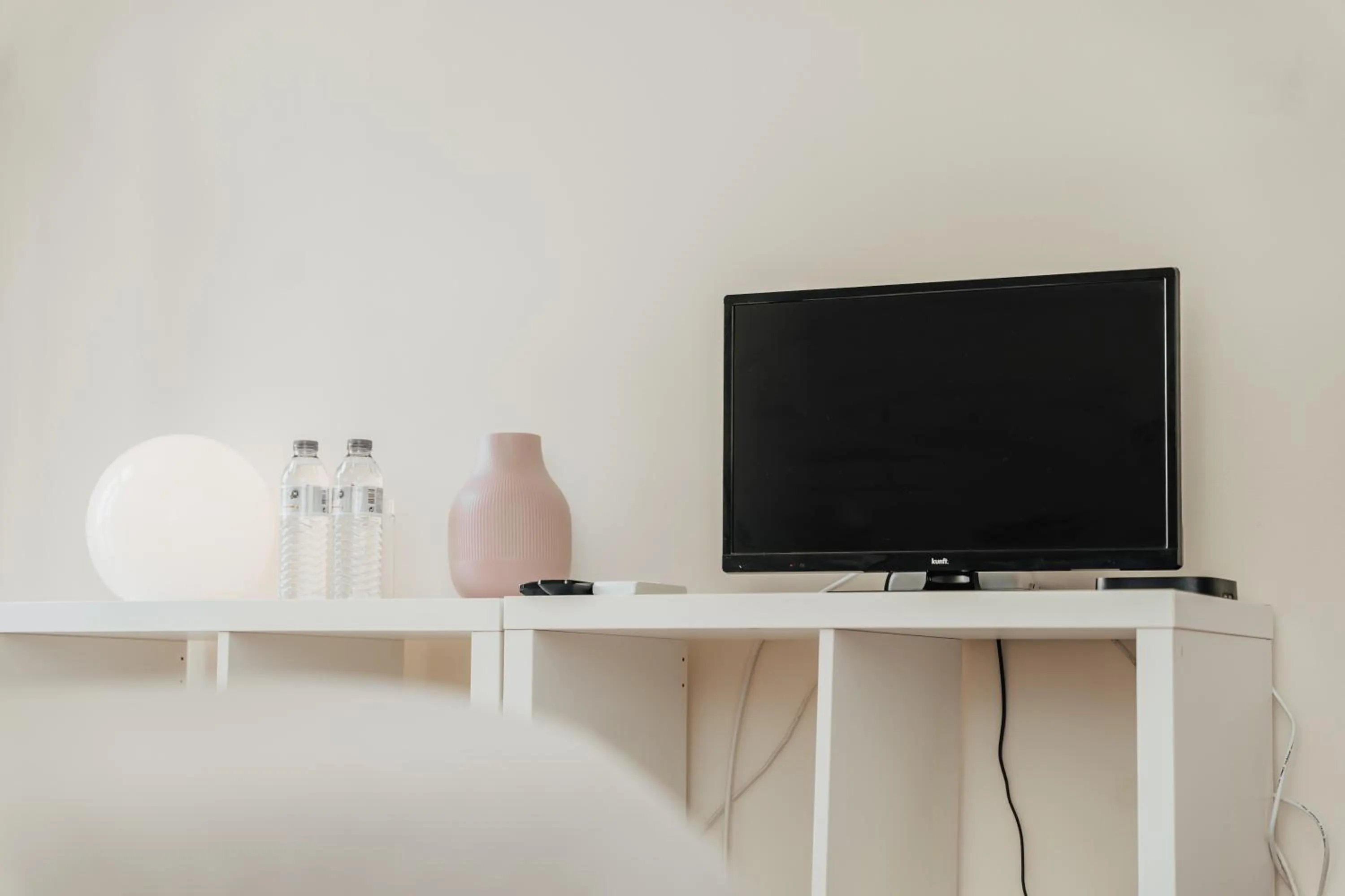 TV and multimedia in Lisb'on Hostel