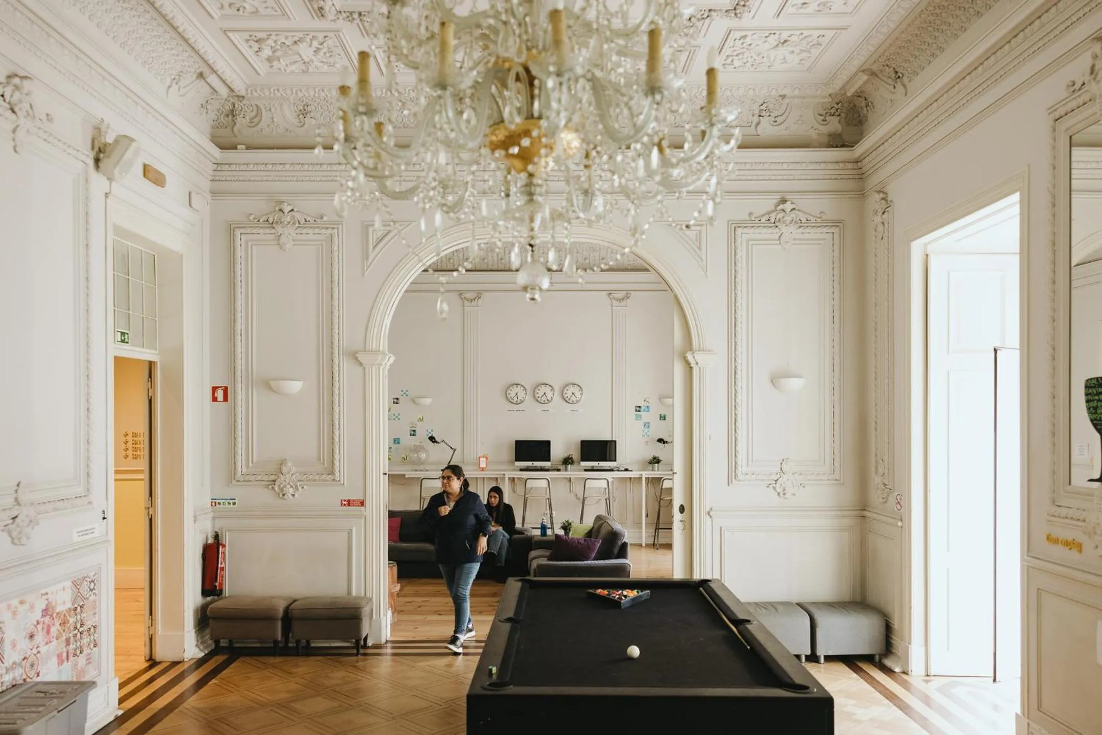 TV and multimedia in Lisb'on Hostel