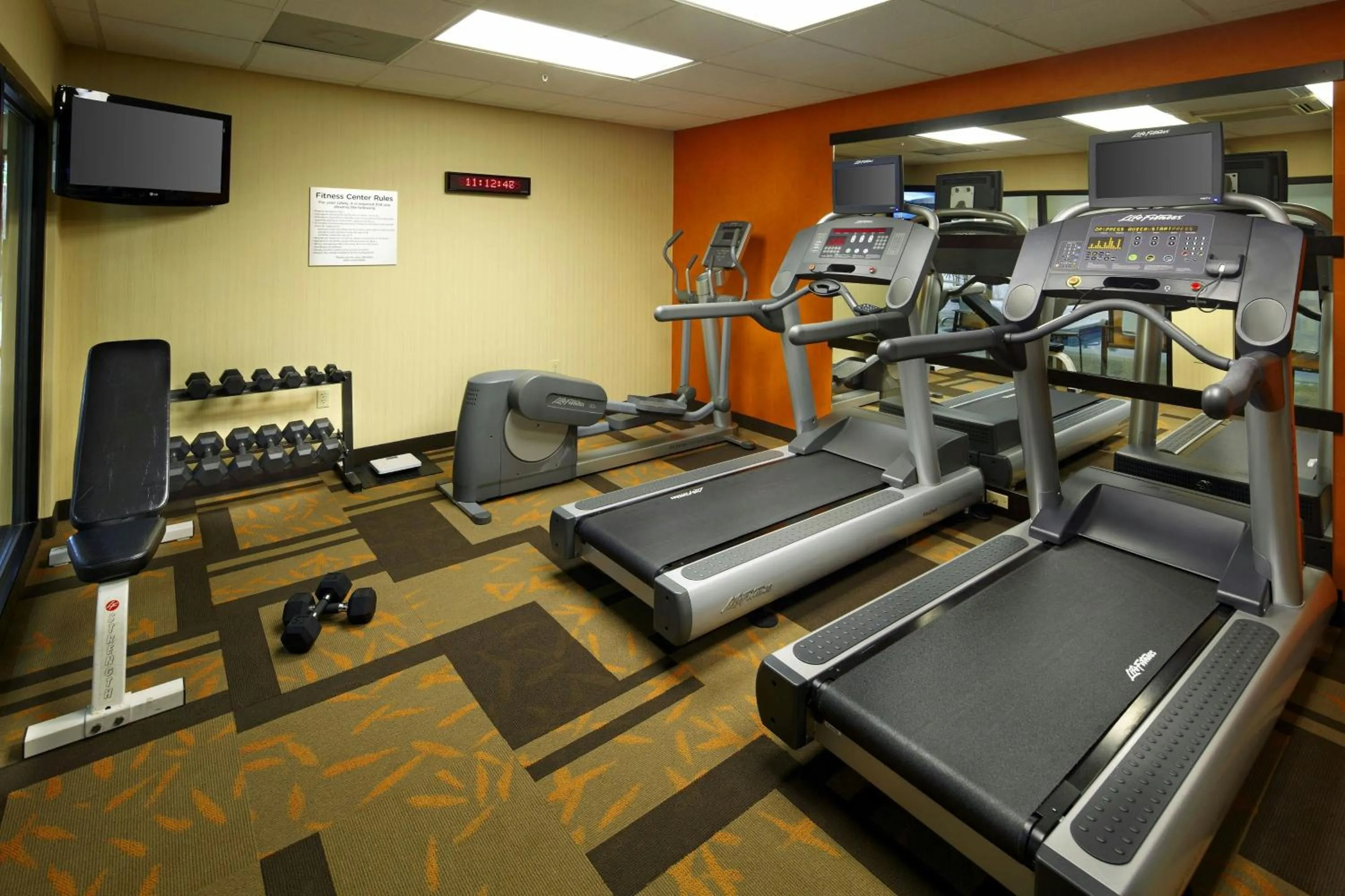 Fitness centre/facilities in Courtyard Newark Granville