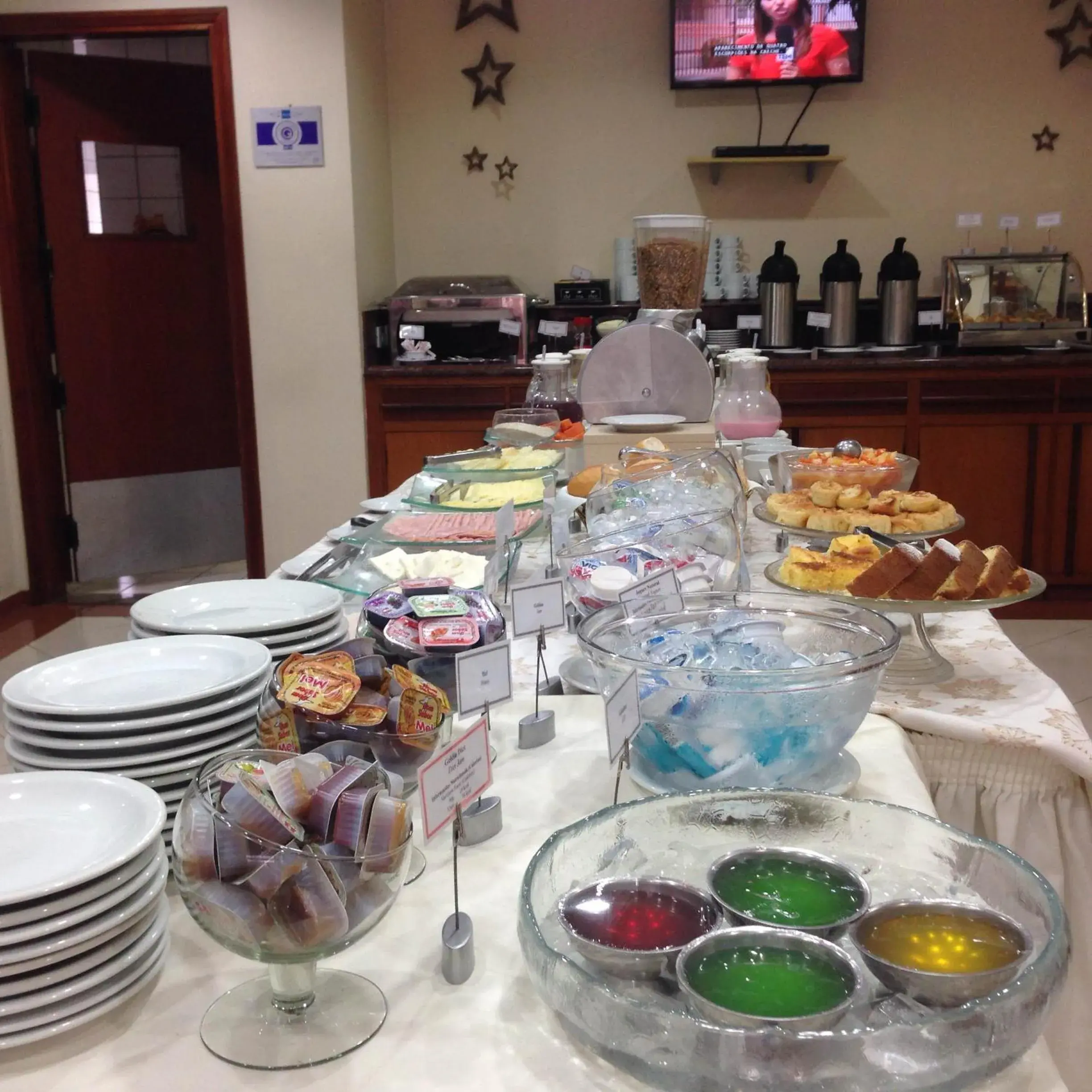 Restaurant/places to eat in Saint Peter Hotel Restaurant/places to eat in Saint Peter Hotel