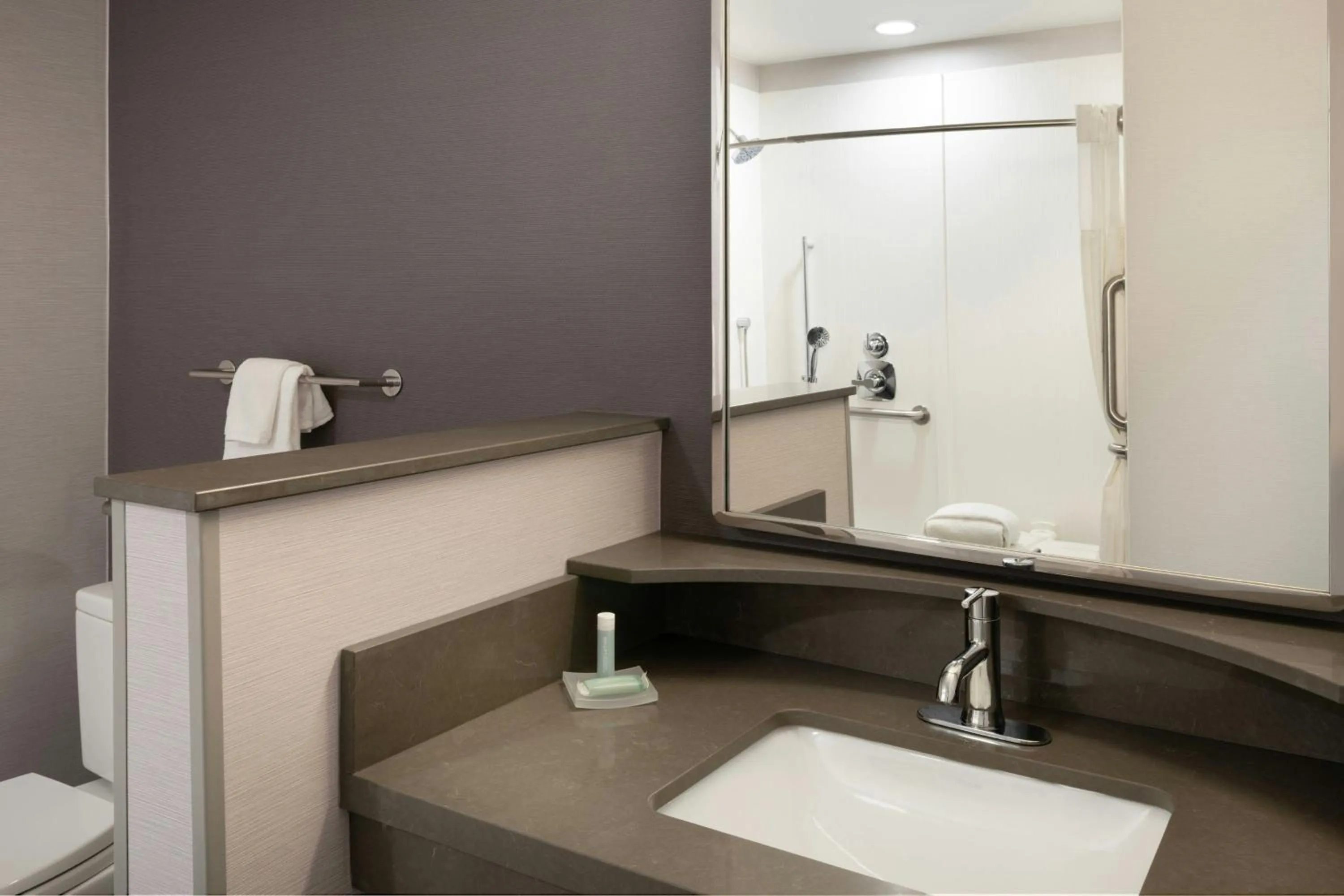 Bathroom in Courtyard Casper