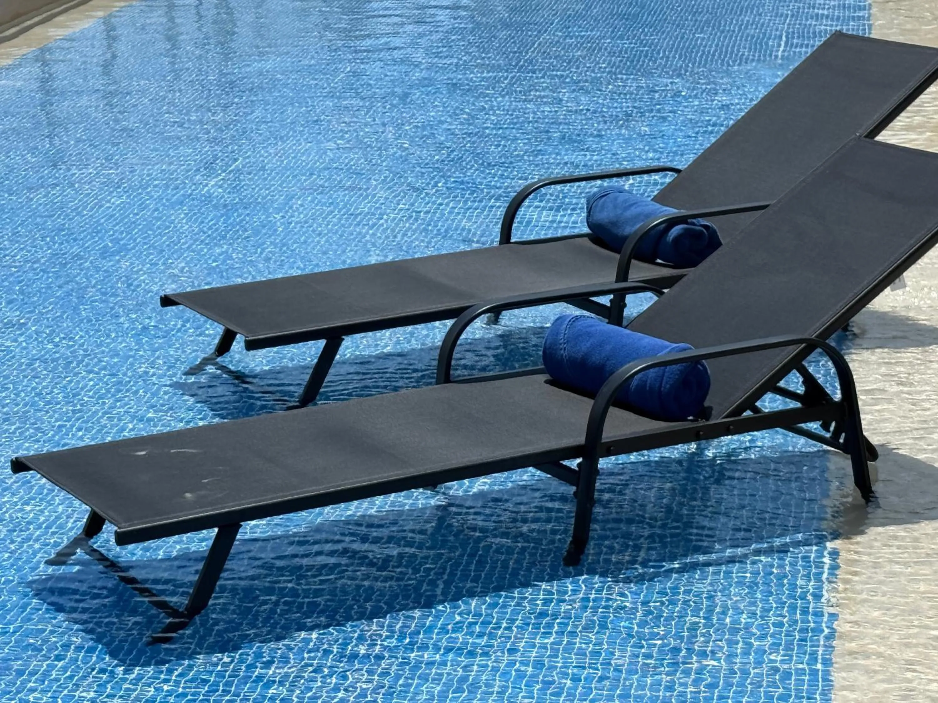 Swimming pool in Reina Roja Hotel Boutique