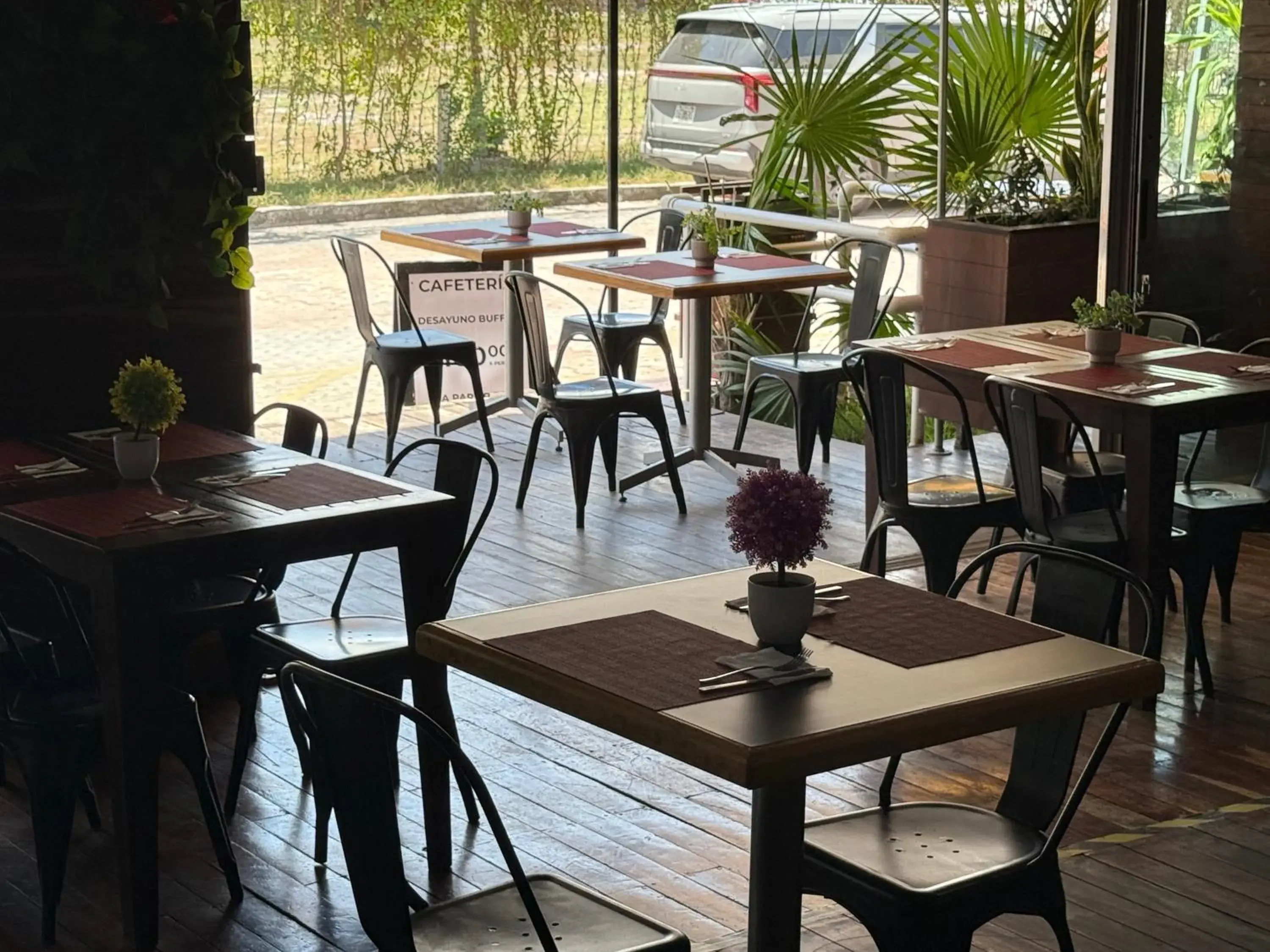 Restaurant/places to eat in Reina Roja Hotel Boutique Restaurant/places to eat in Reina Roja Hotel Boutique