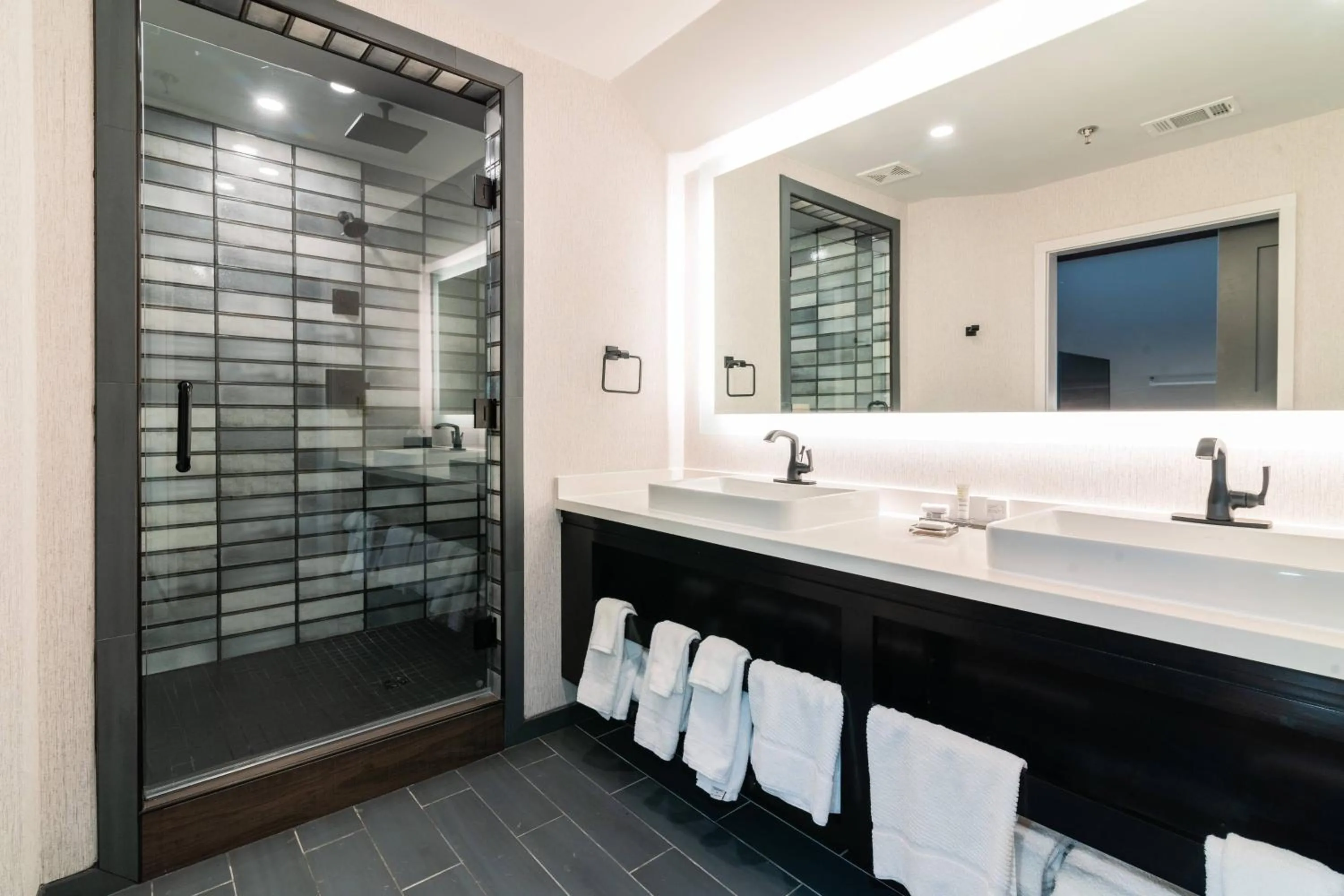 Bathroom in Columbus Marriott