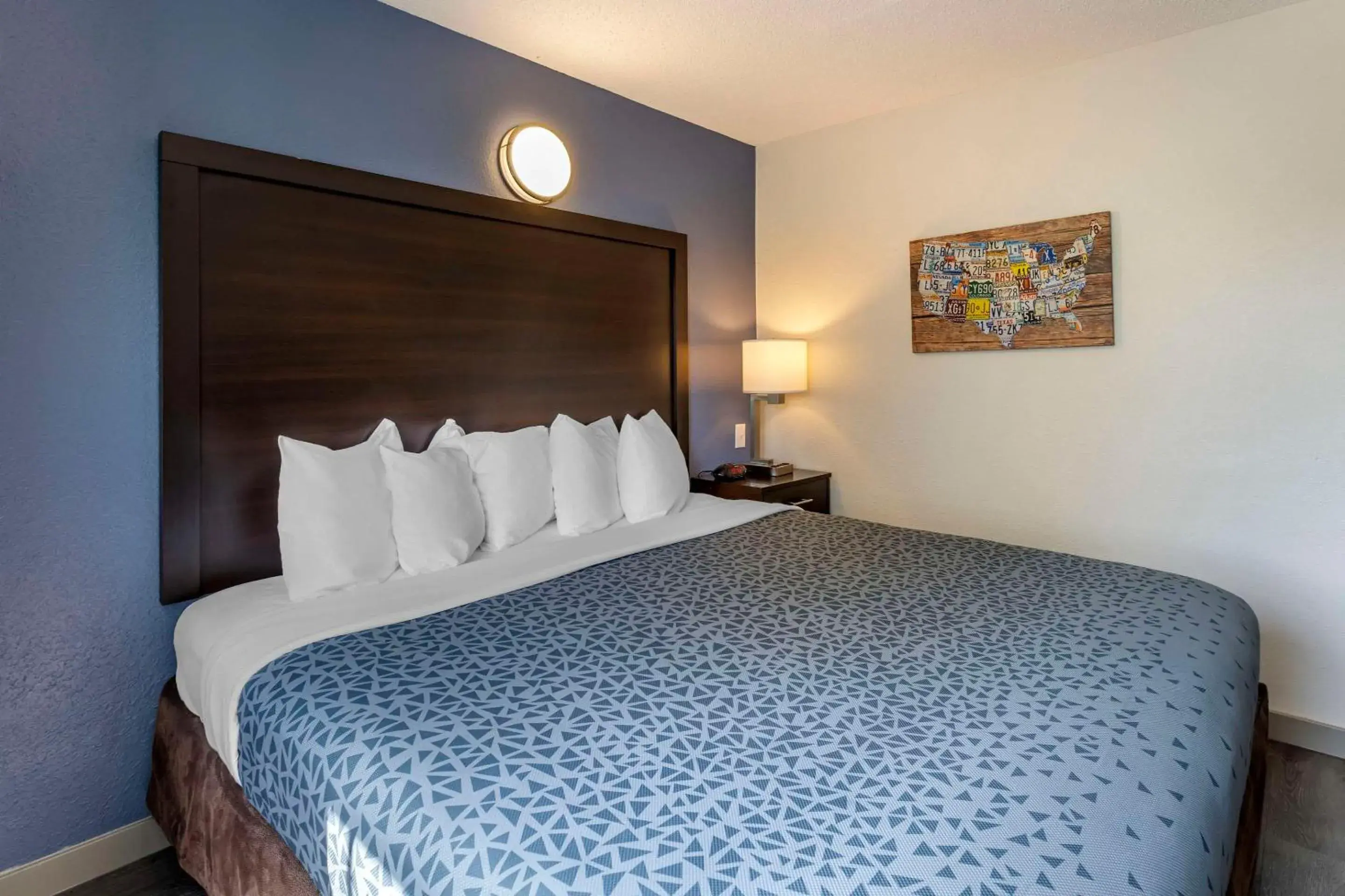 Bedroom, Bed in Greenville Pelham Inn by IHG Bedroom, Bed in Greenville Pelham Inn by IHG