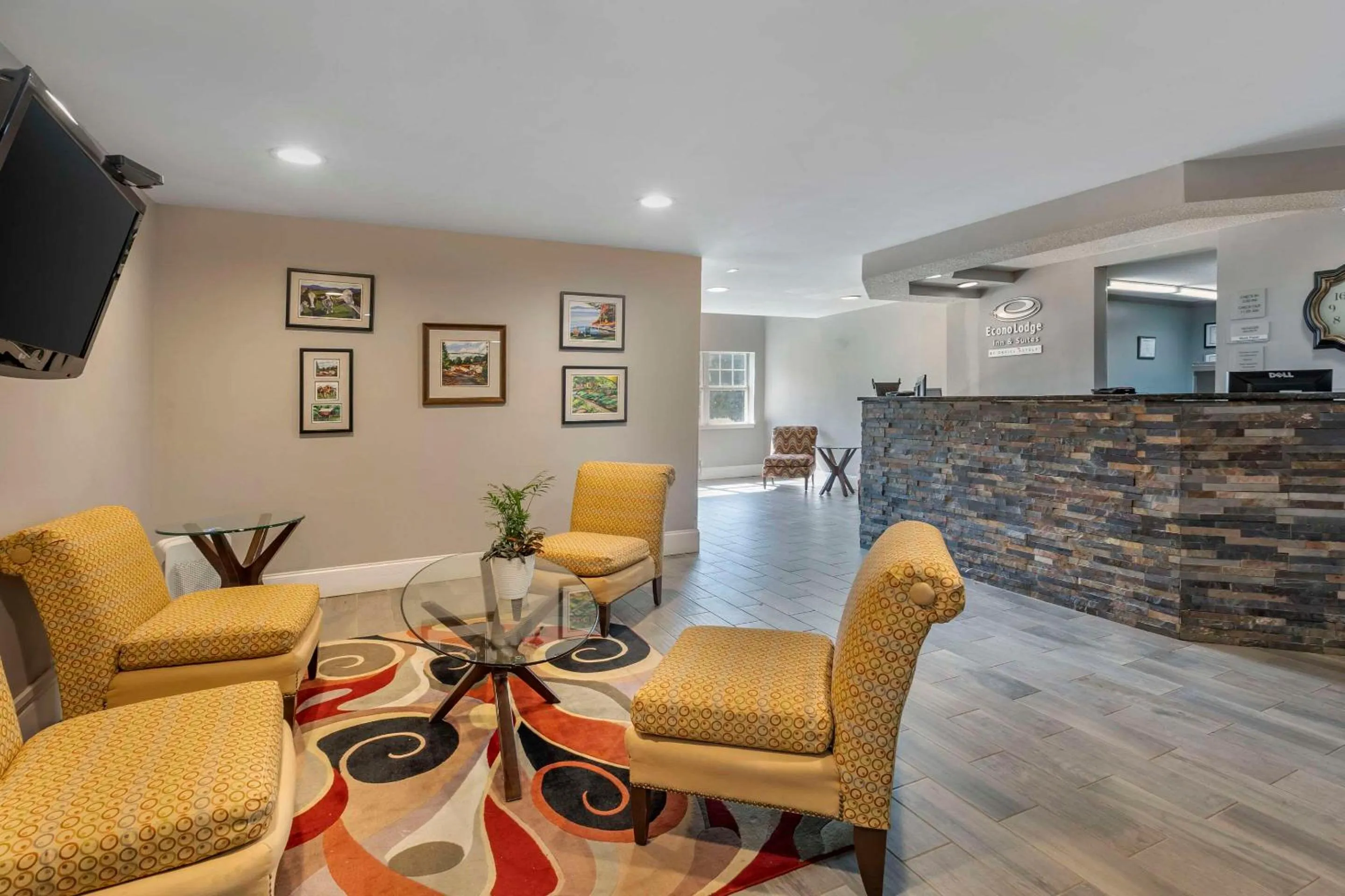 Lobby or reception in Econo Lodge Inn & Suites