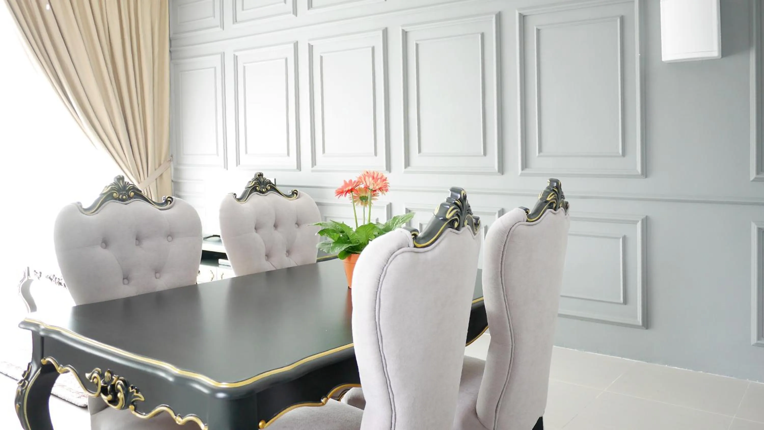 Zetter Suites @ Cameron