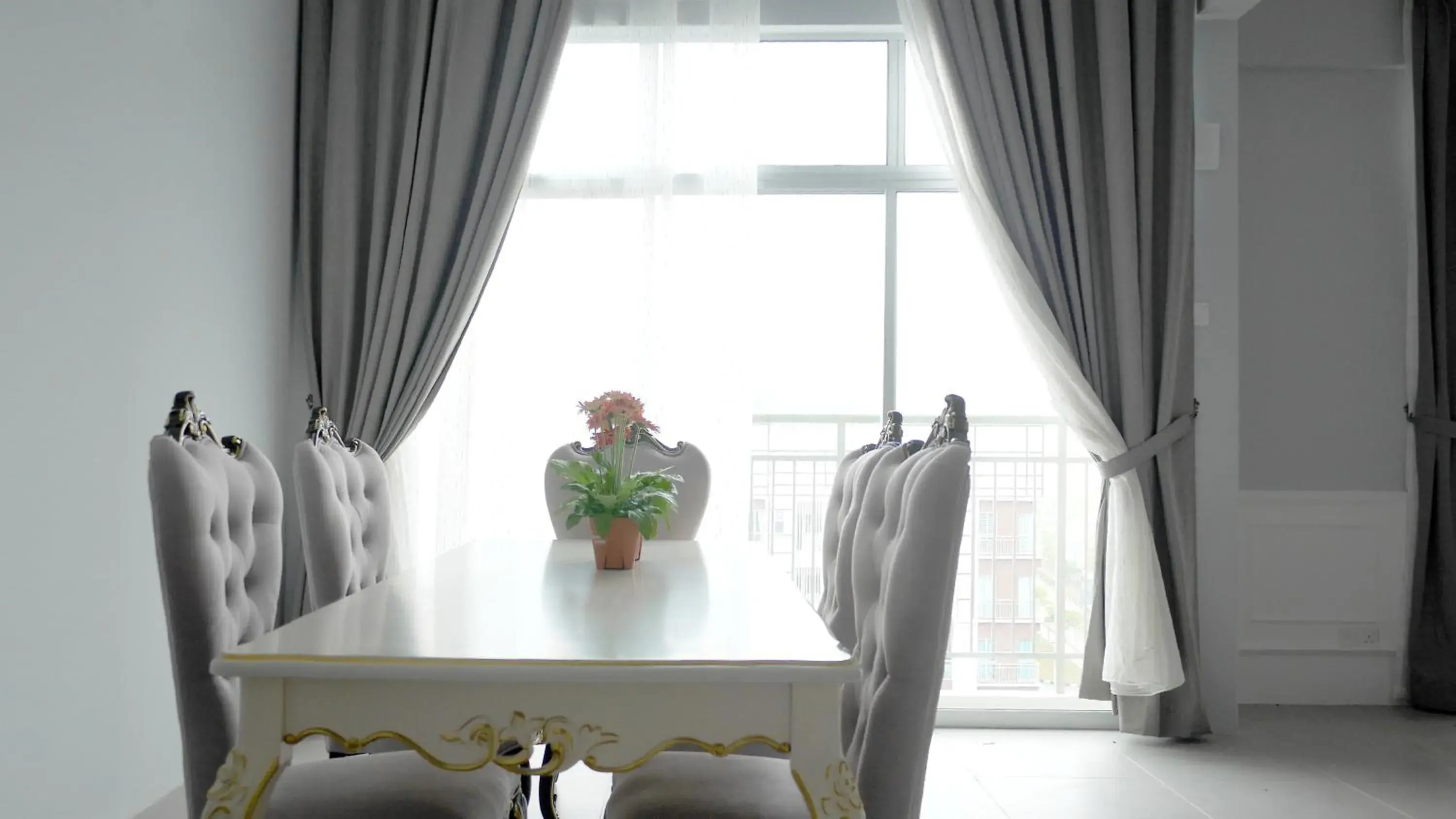 Zetter Suites @ Cameron Zetter Suites @ Cameron