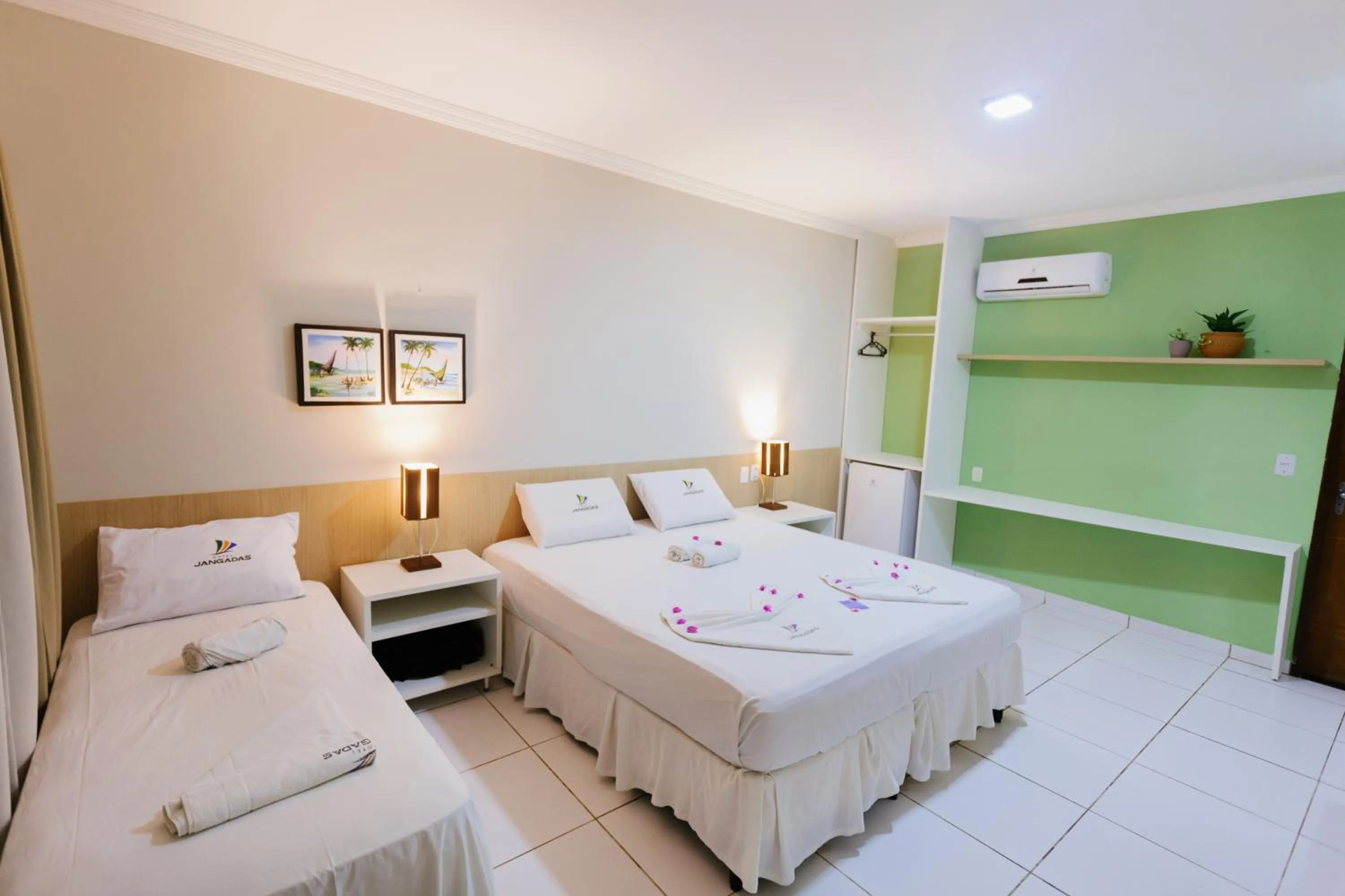 Bed in Hotel Jangadas