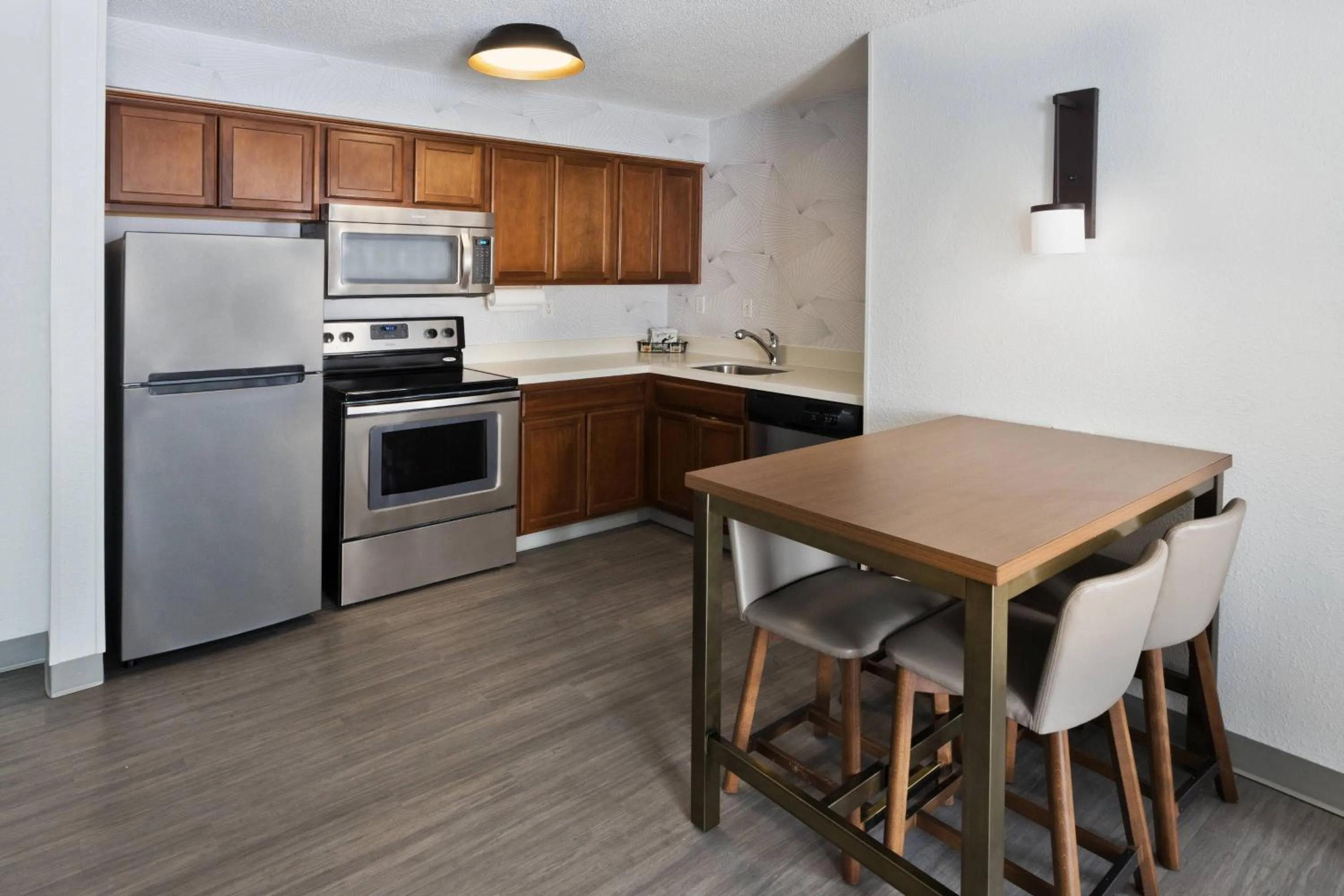 Bedroom in Residence Inn Columbus