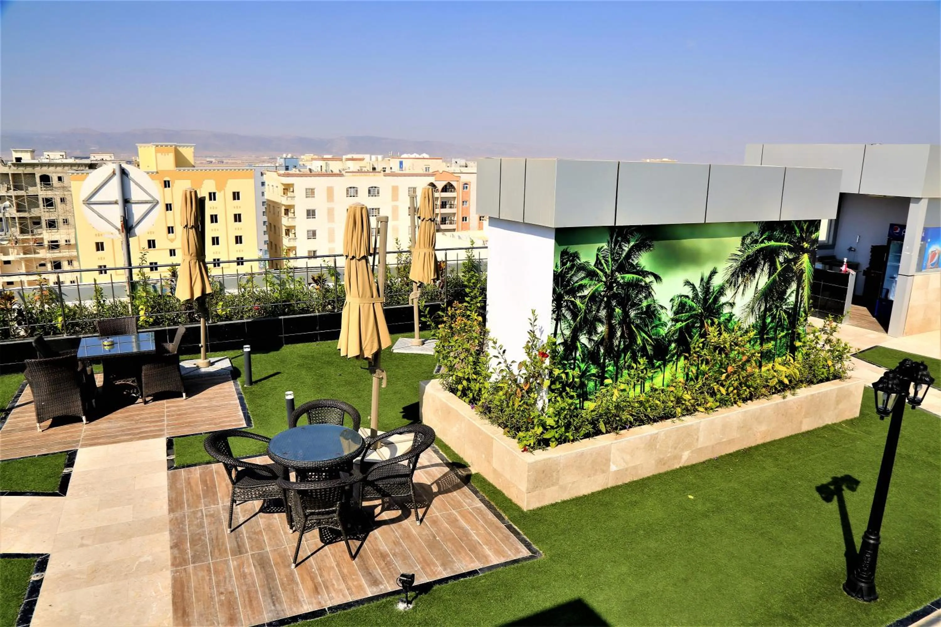 Patio in Al Dyafa Hotel Suites