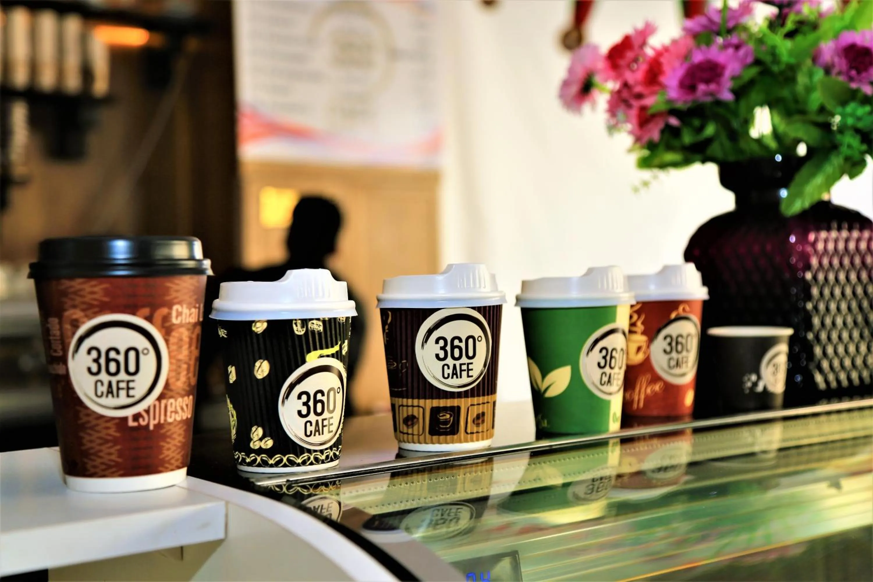 Food and drinks in Al Dyafa Hotel Suites