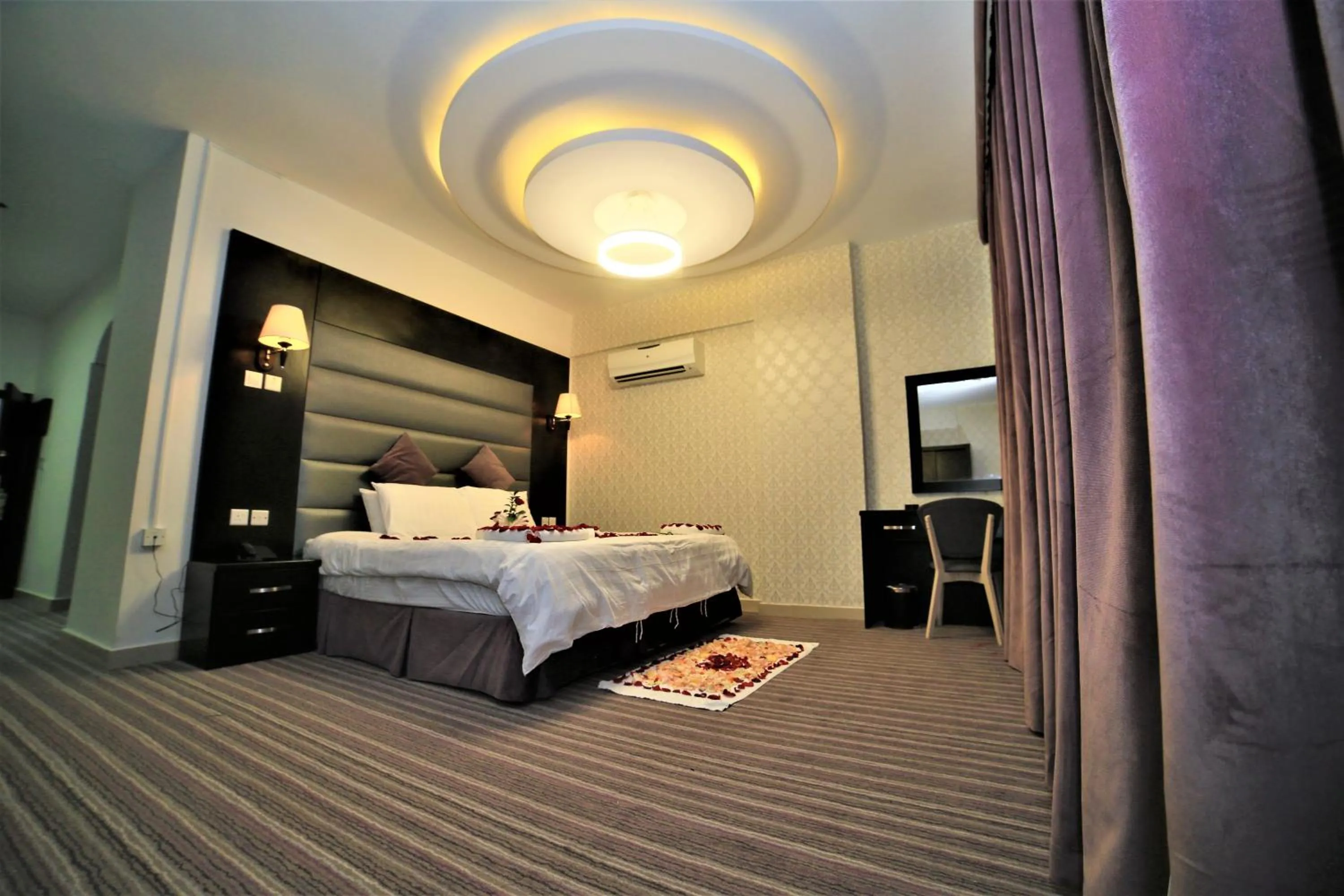 Bedroom in Al Dyafa Hotel Suites