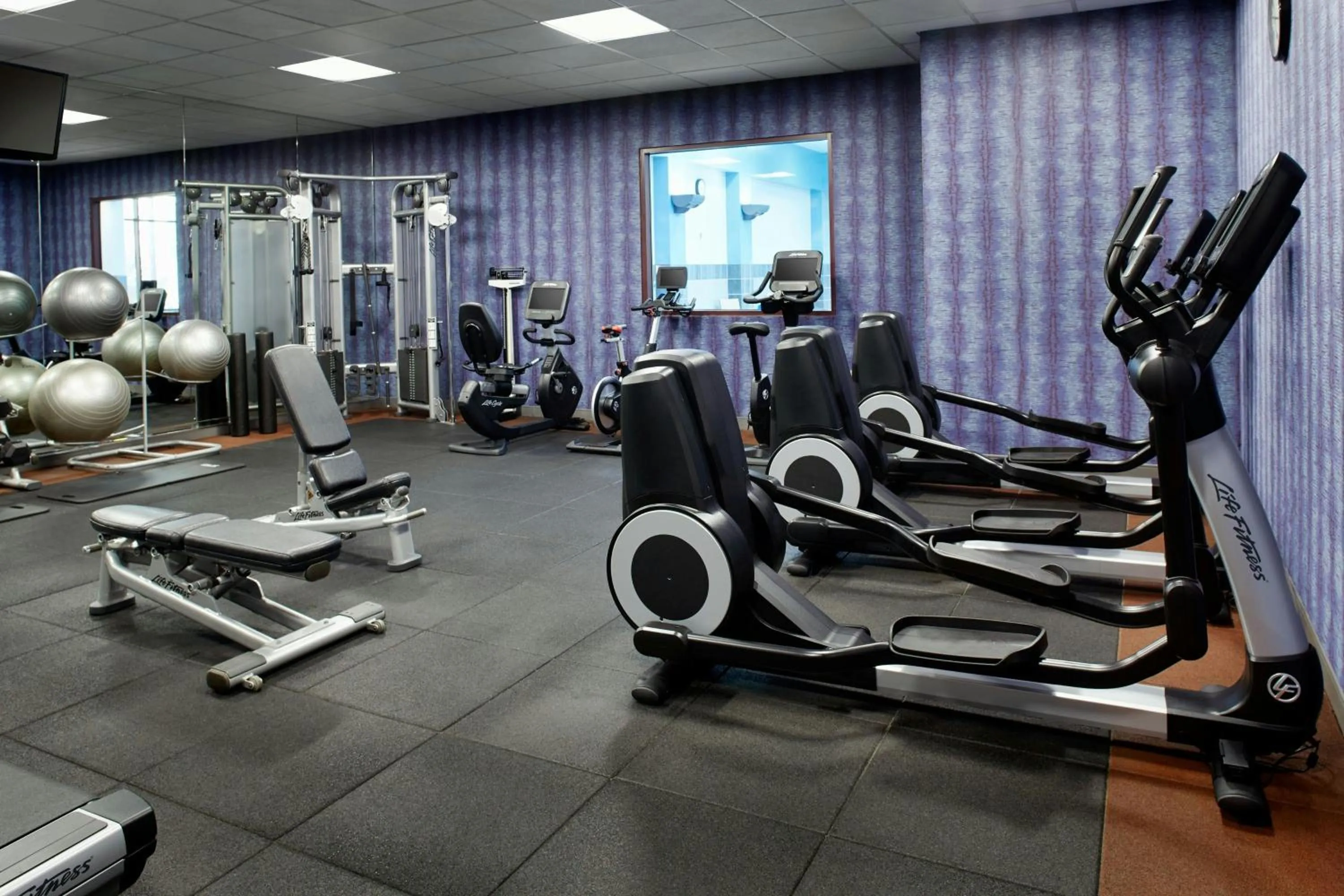 Fitness centre/facilities in Marriott Cincinnati North