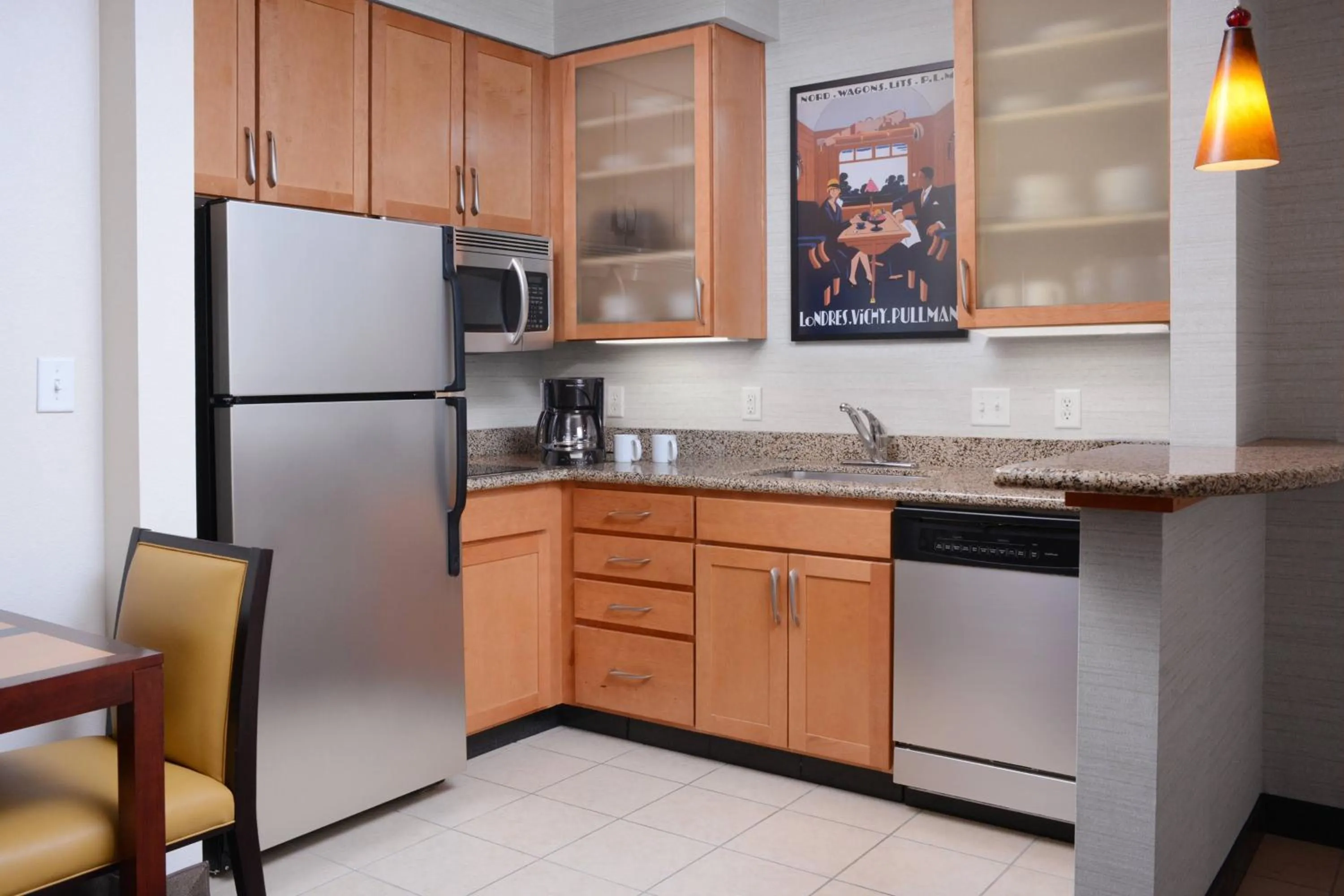 Kitchen or kitchenette in Residence Inn by Marriott Dallas Plano The Colony