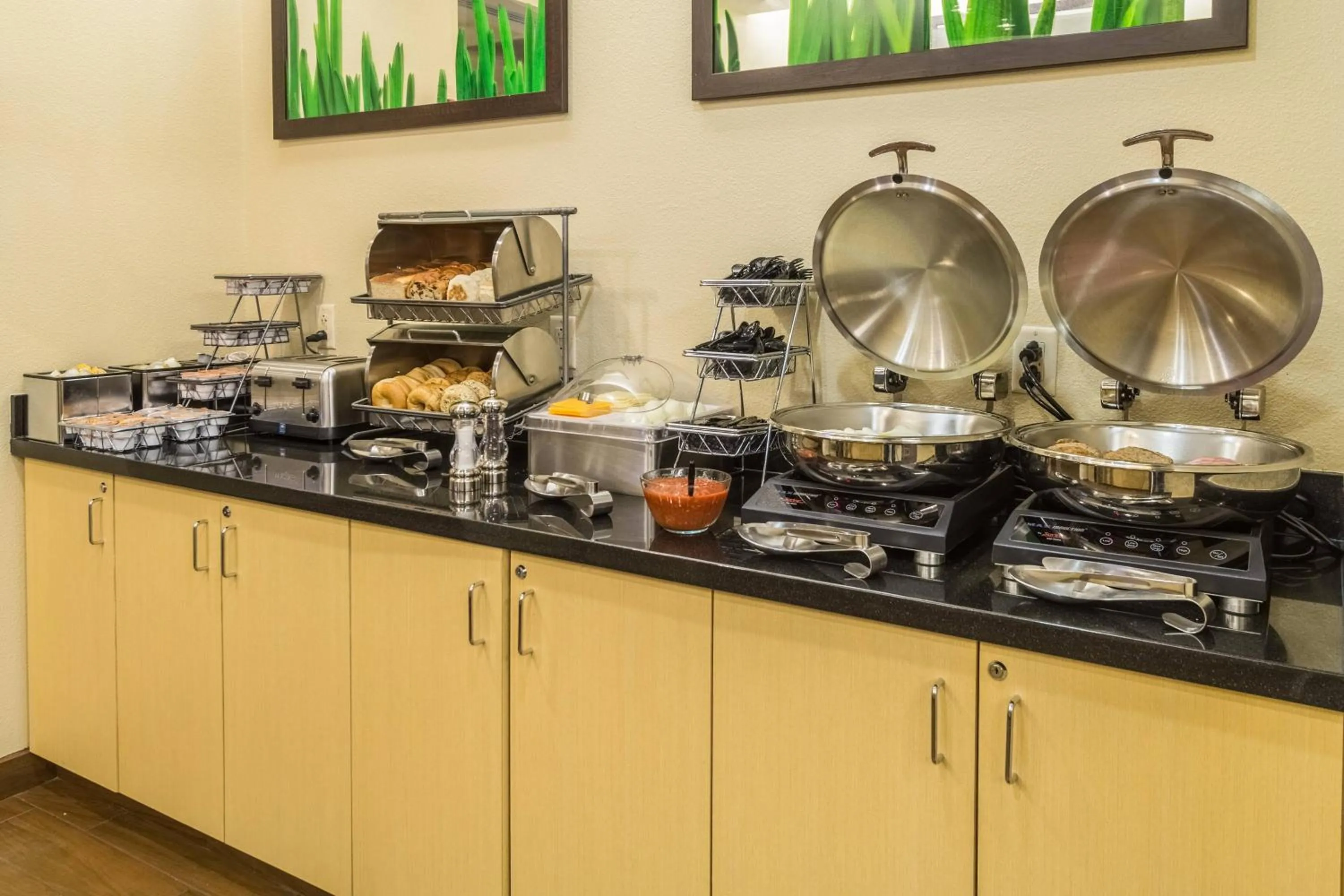 Breakfast in TownePlace Suites Dayton North