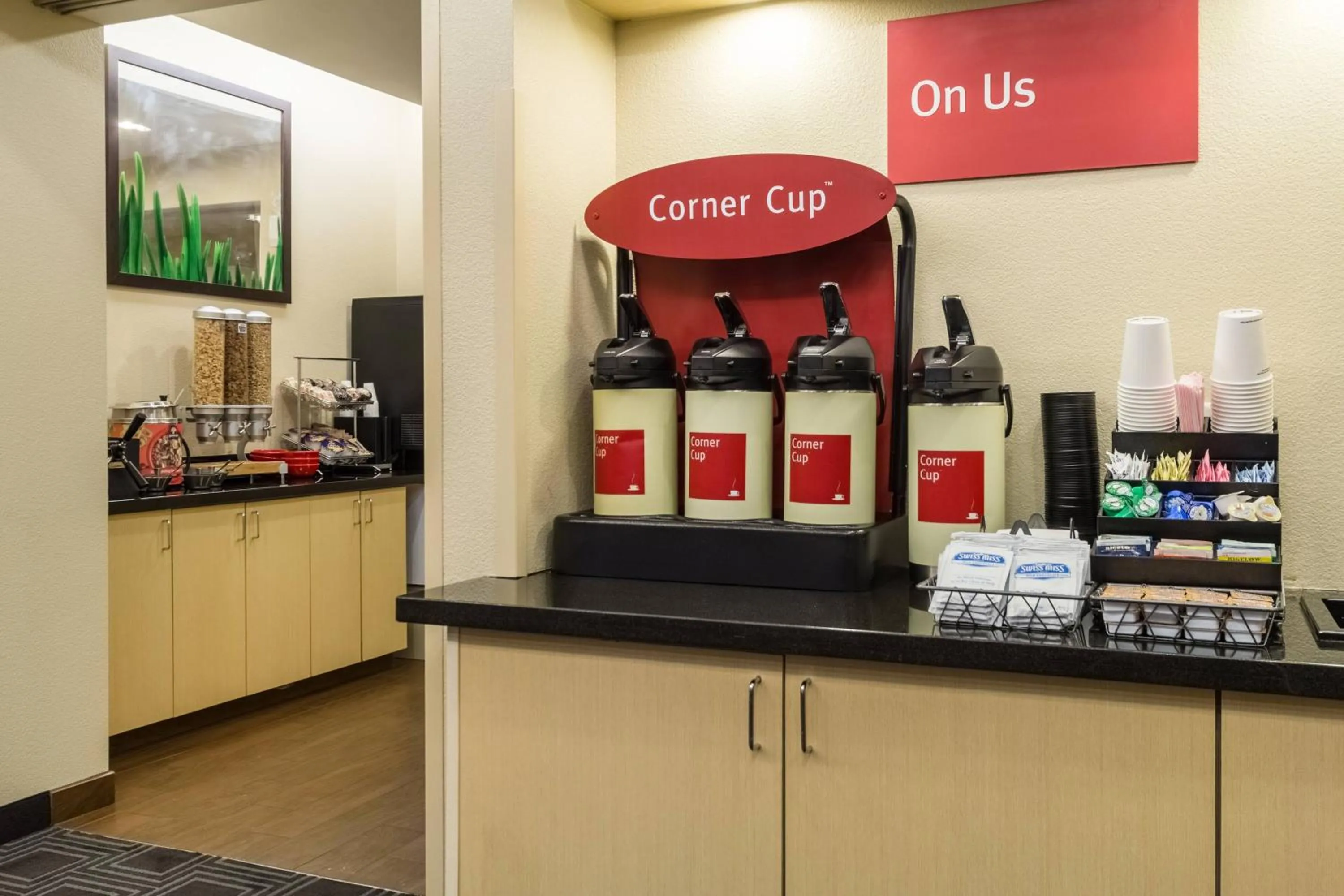 Restaurant/places to eat in TownePlace Suites Dayton North