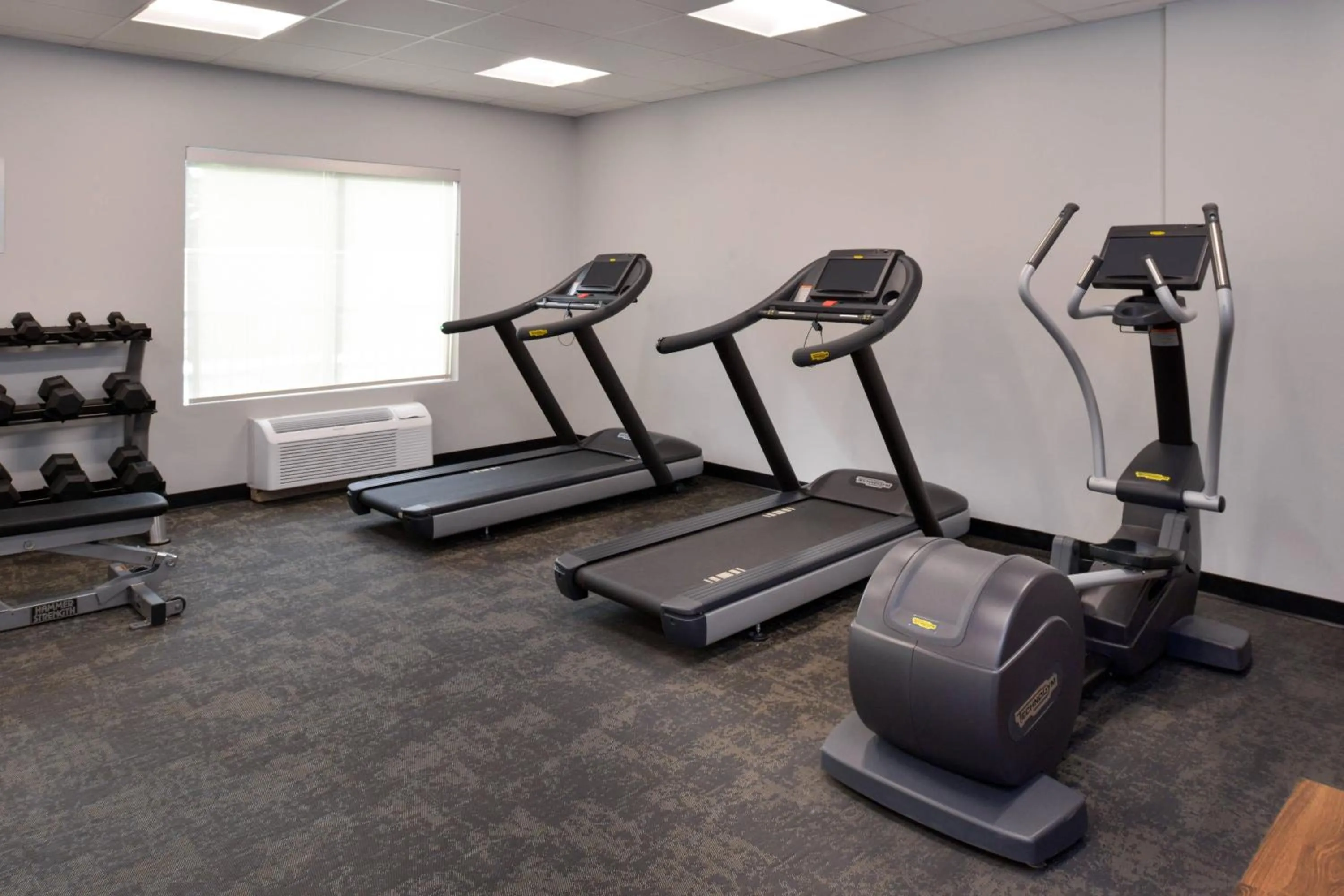 Fitness centre/facilities in Fairfield Inn Arlington Near Six Flags