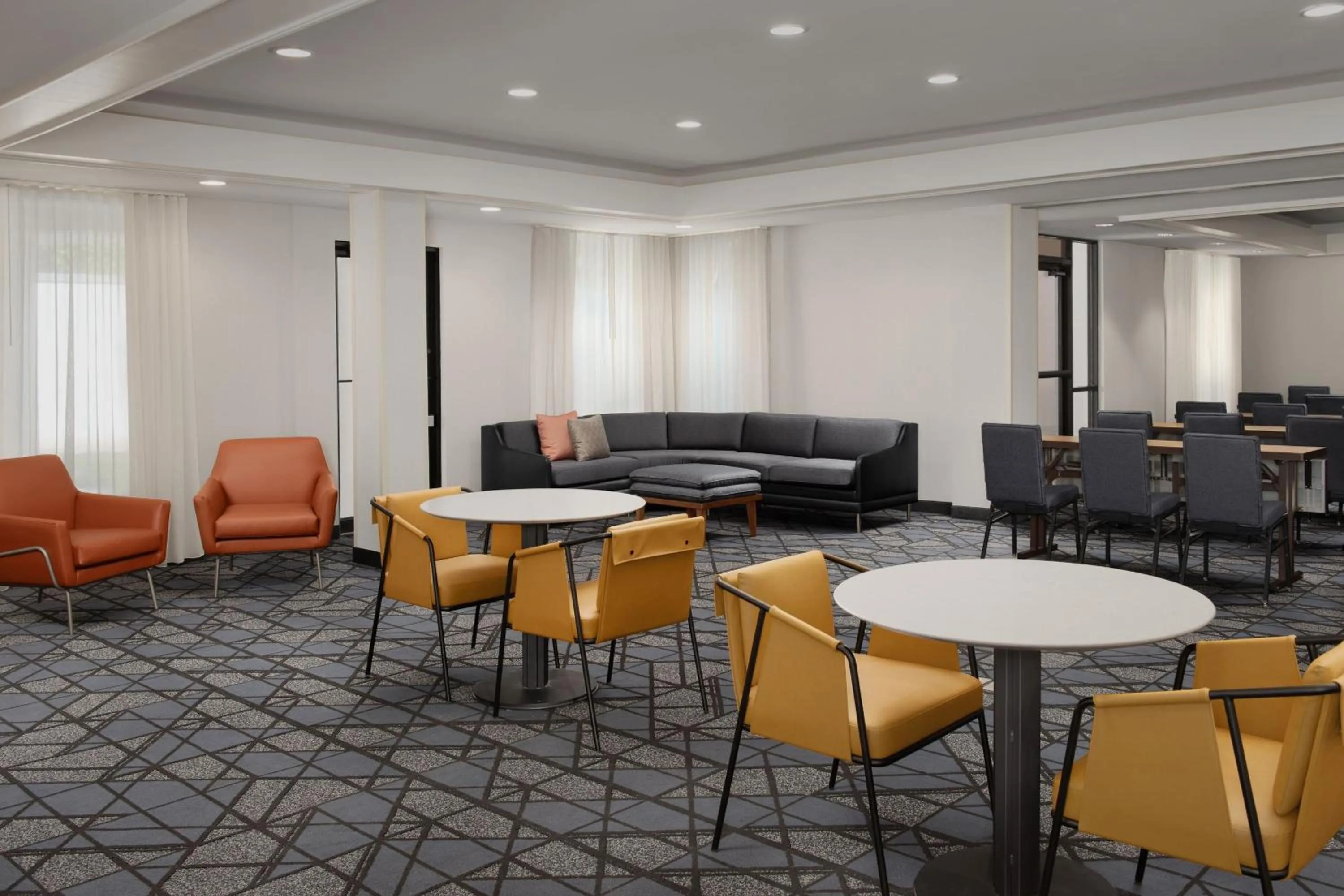 Meeting/conference room in Courtyard by Marriott Dothan