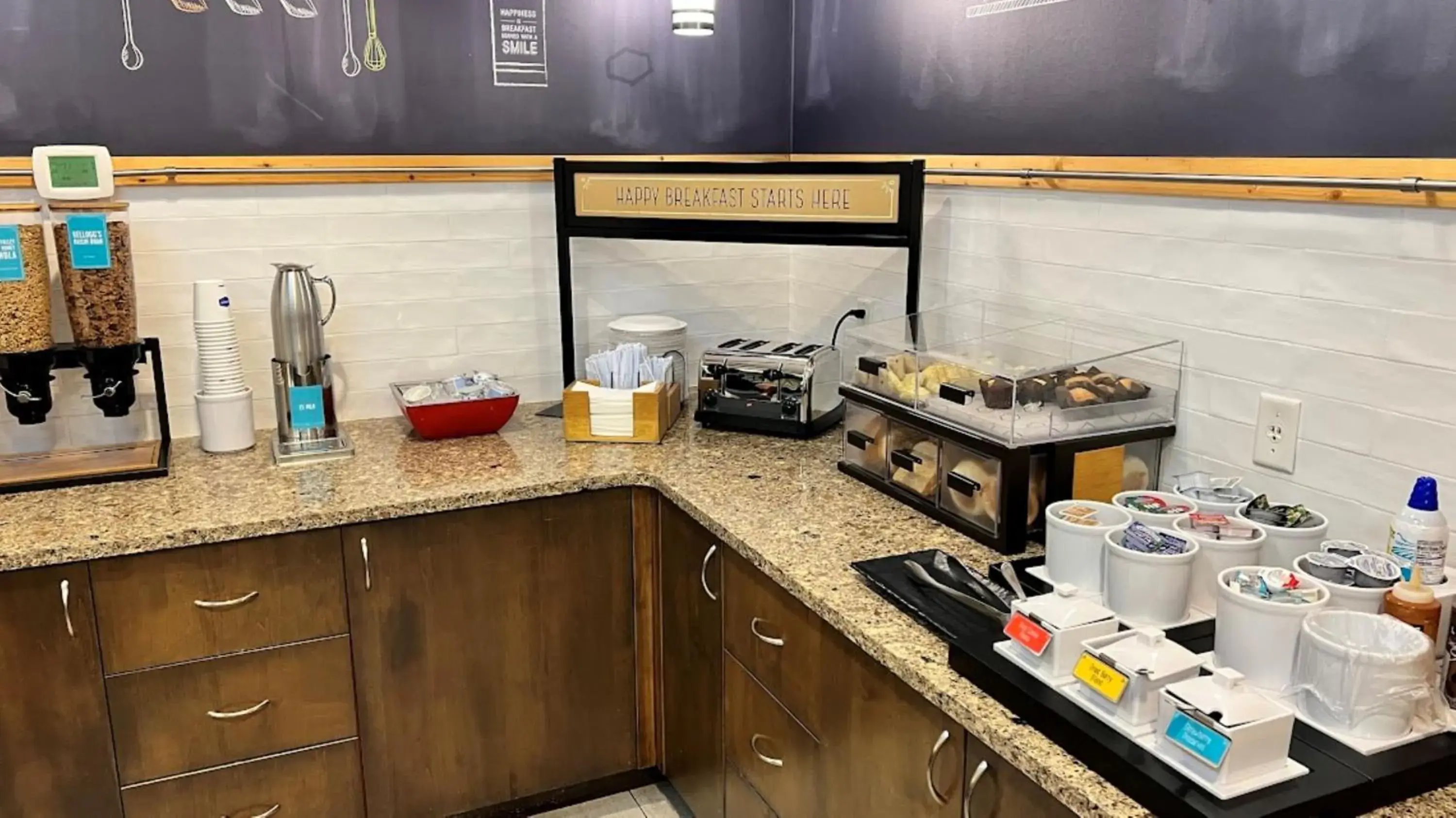 Breakfast in Hampton Inn by Hilton Montrose Breakfast in Hampton Inn by Hilton Montrose