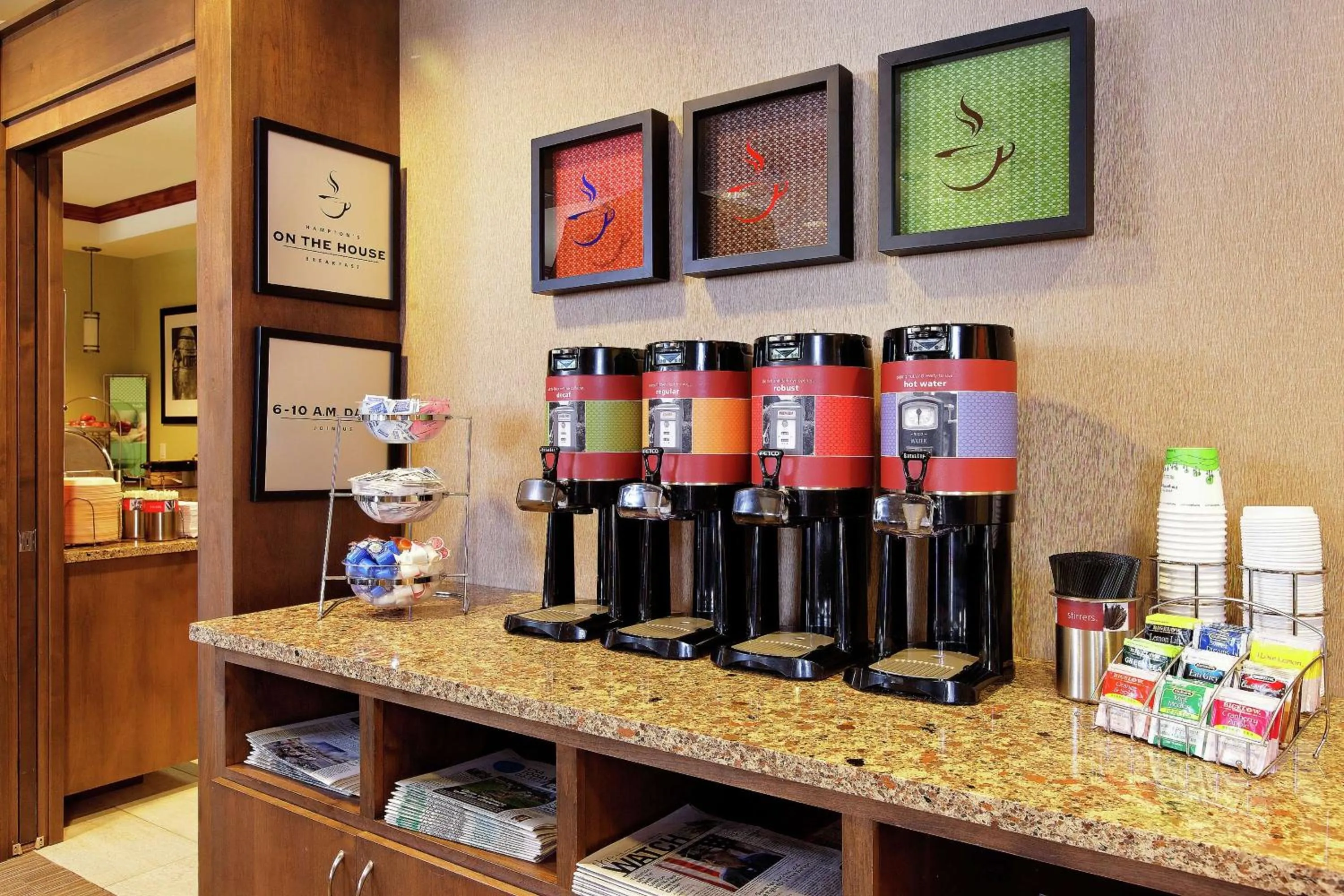 Restaurant/places to eat in Hampton Inn by Hilton Montrose