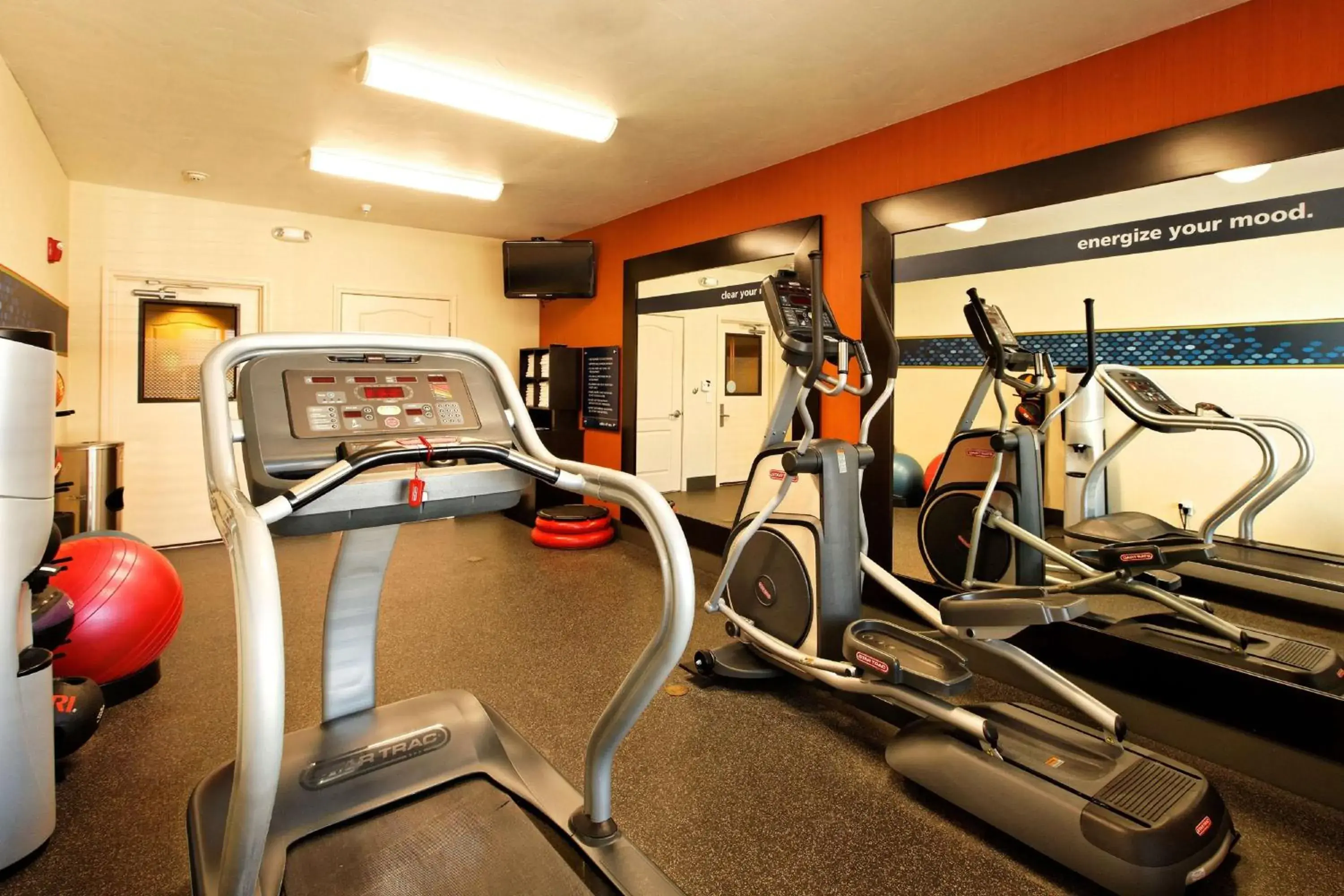 Fitness centre/facilities in Hampton Inn by Hilton Montrose Fitness centre/facilities in Hampton Inn by Hilton Montrose