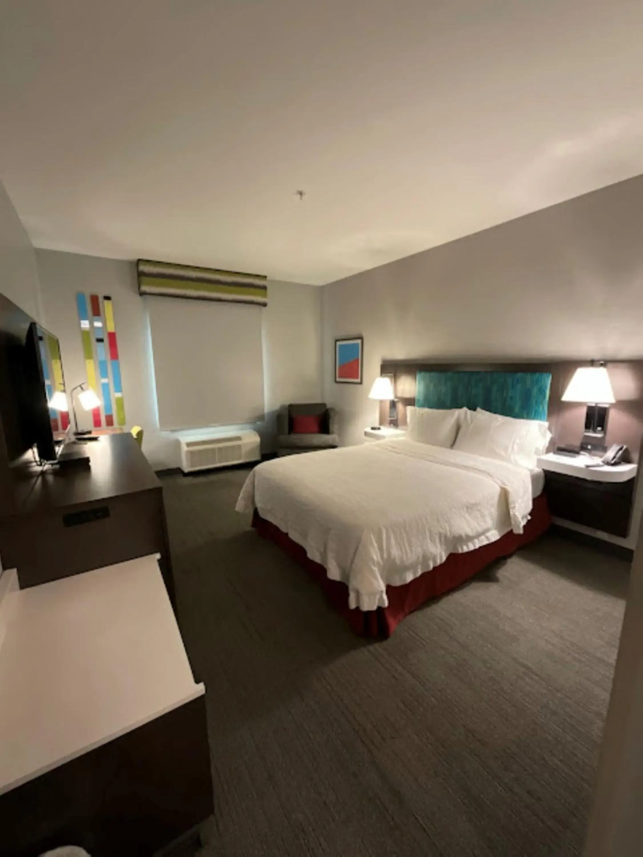 Bed in Hampton Inn by Hilton Montrose Bed in Hampton Inn by Hilton Montrose