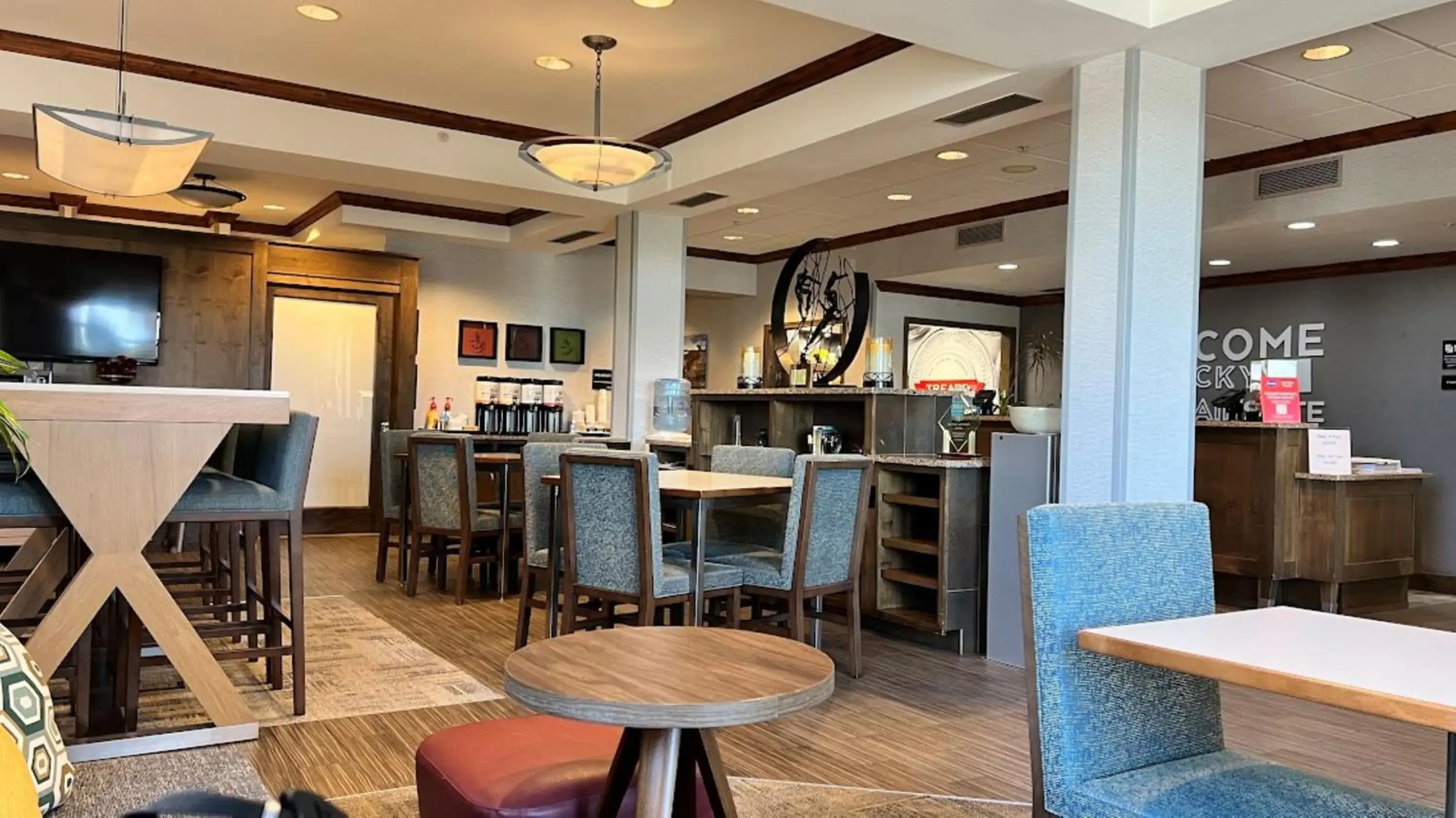 Lobby or reception in Hampton Inn by Hilton Montrose Lobby or reception in Hampton Inn by Hilton Montrose