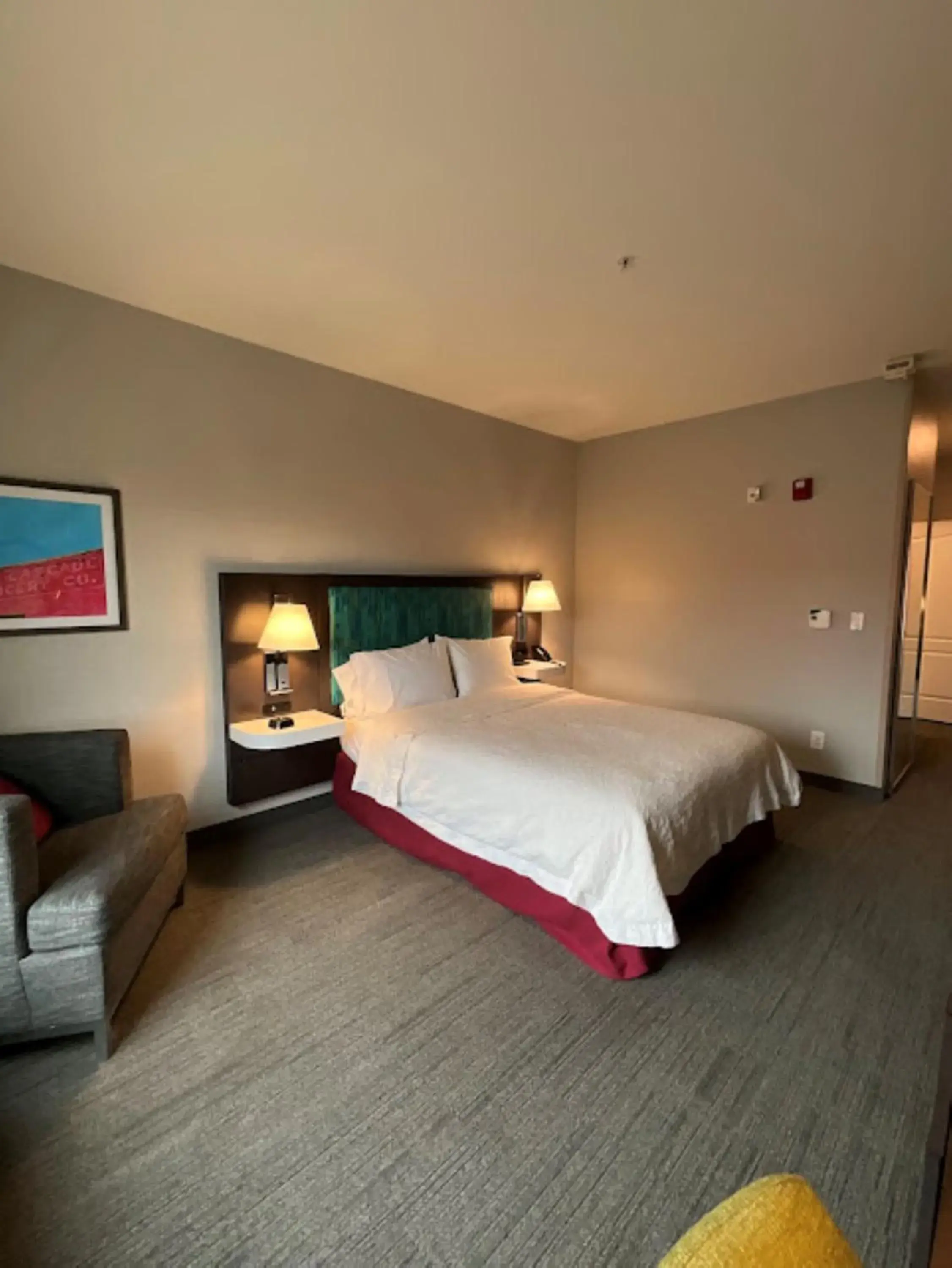 Bed in Hampton Inn by Hilton Montrose Bed in Hampton Inn by Hilton Montrose