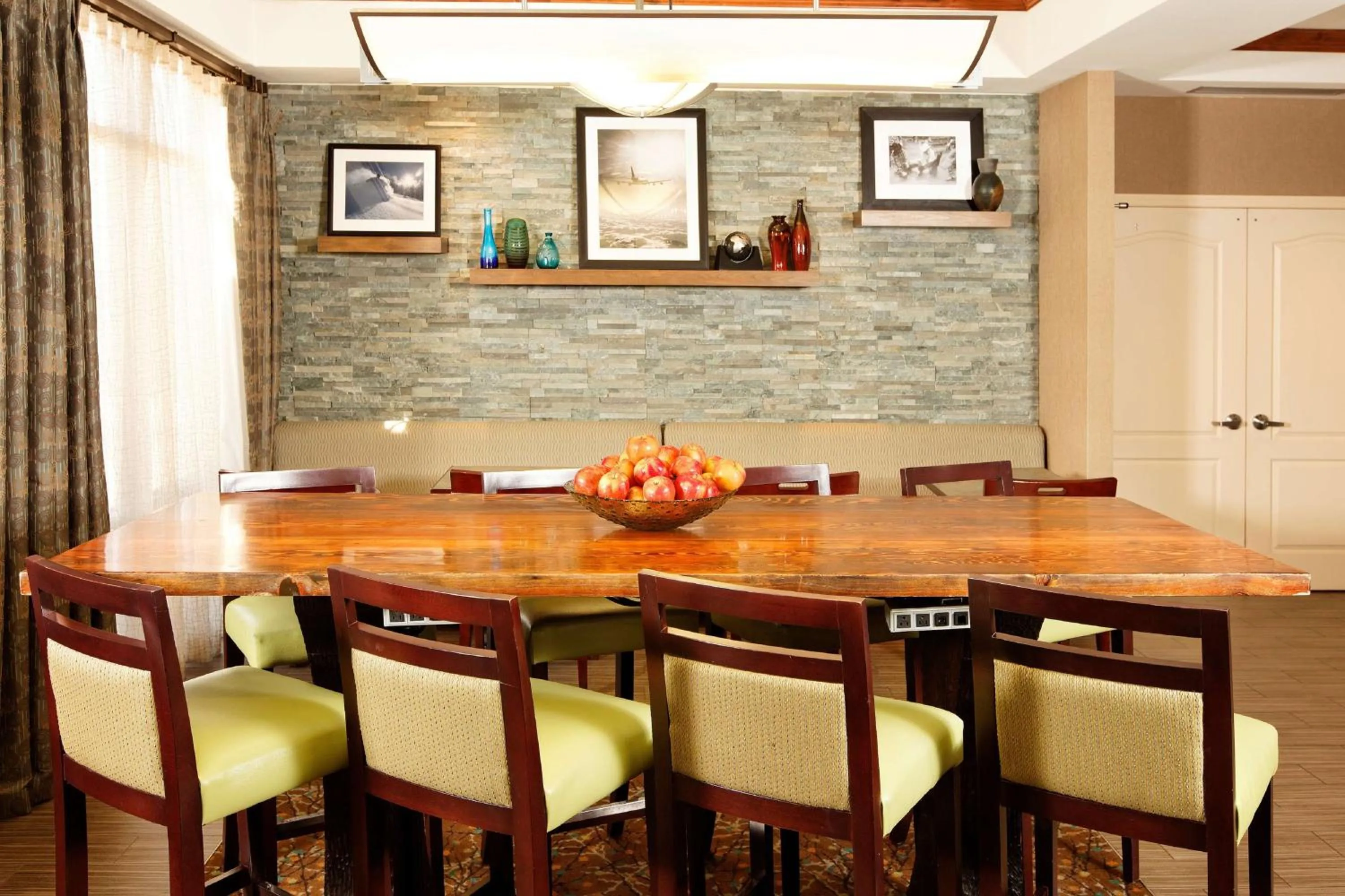 Lobby or reception in Hampton Inn by Hilton Montrose